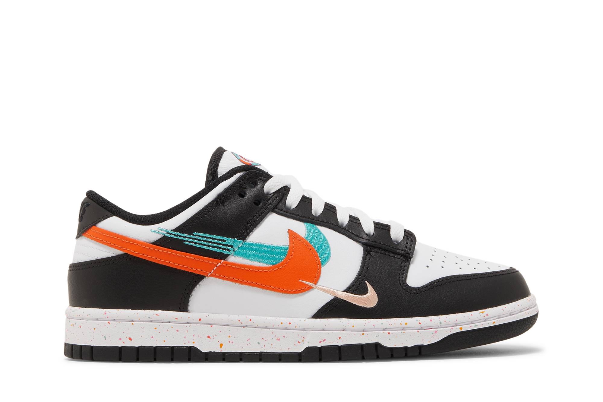 (Women) Nike Dunk Low ‚Multi-Swoosh‘