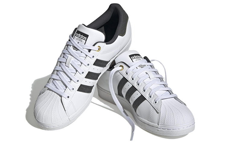 adidas Superstar ‚White Carbon Gold‘