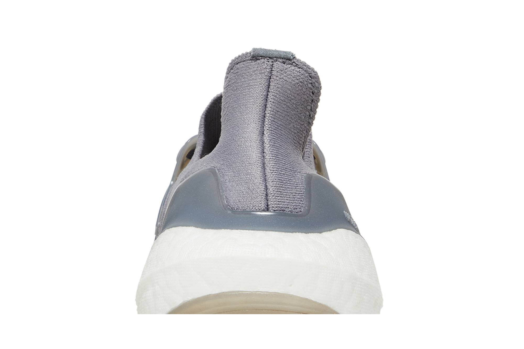 adidas UltraBoost 22 ‚Grey Three‘