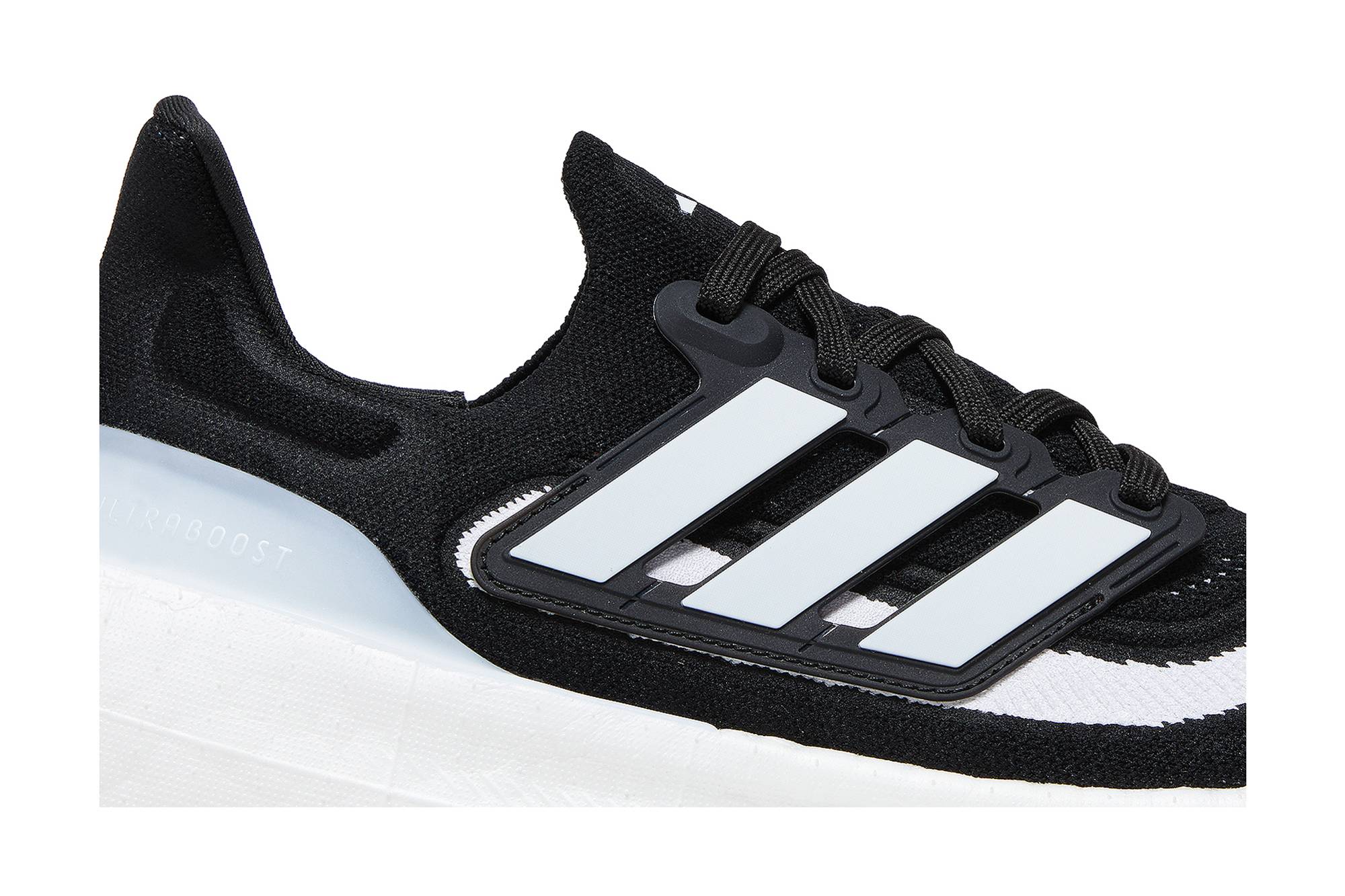 adidas UltraBoost Light ‚Black White‘