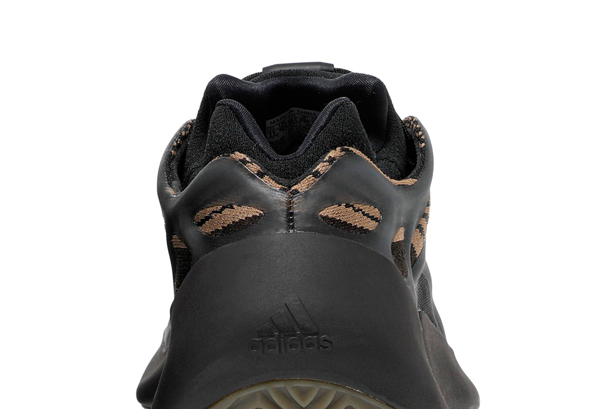 adidas Yeezy 700 V3 ‚Clay Brown‘