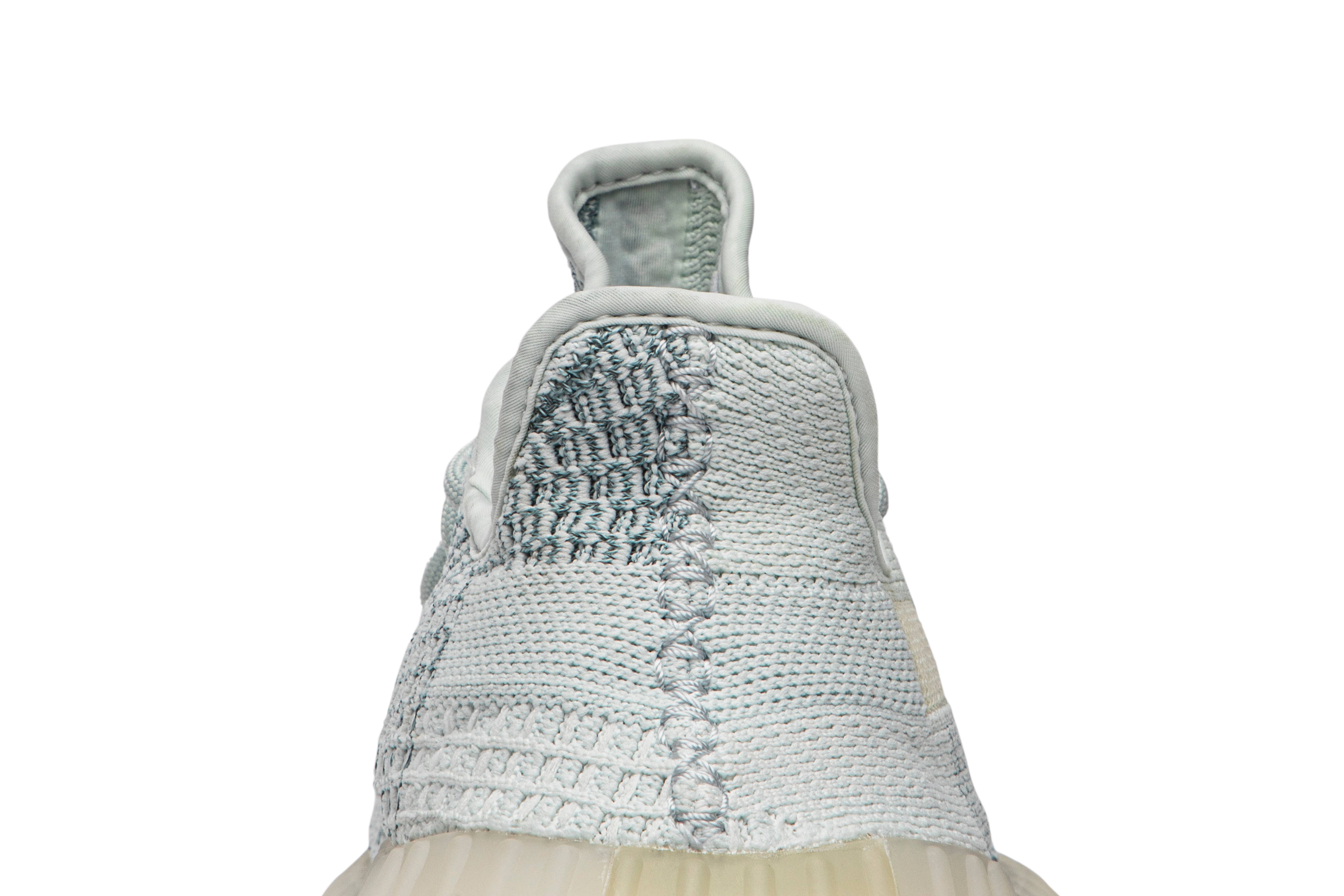 adidas Yeezy Boost 350 V2 ‚Cloud White Reflective‘
