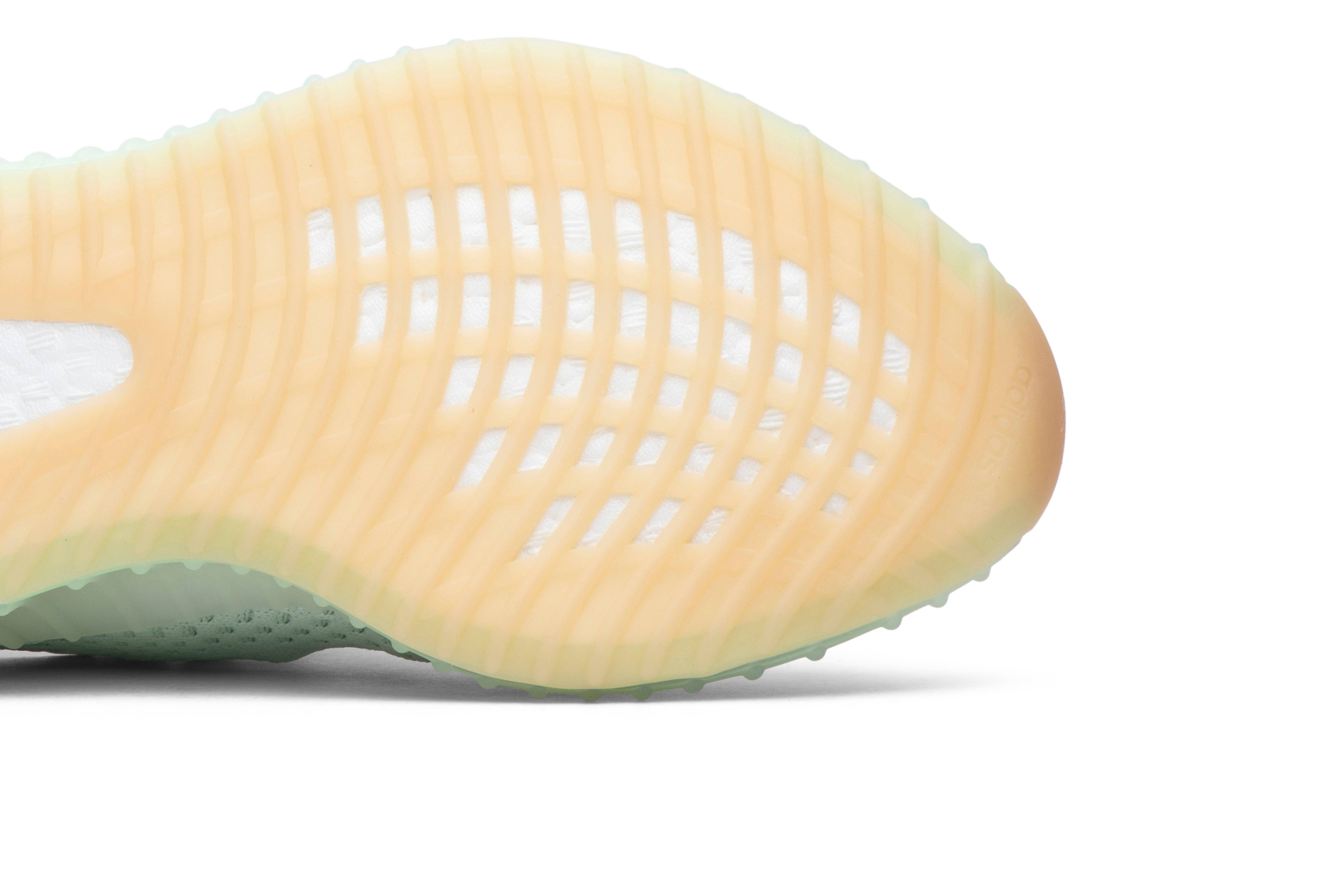 adidas Yeezy Boost 350 V2 ‚Hyperspace‘