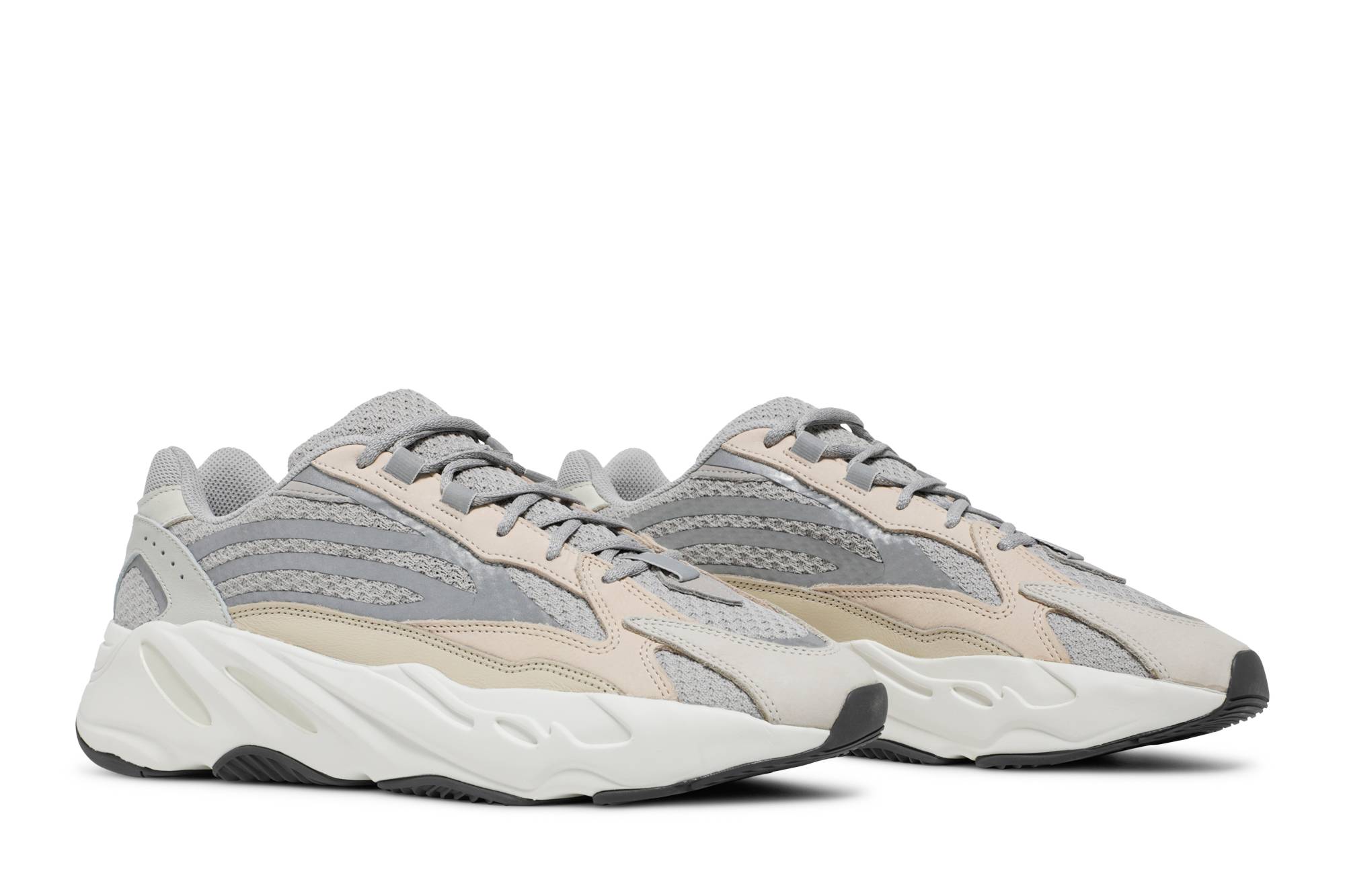 adidas Yeezy Boost 700 V2 ‚Cream‘