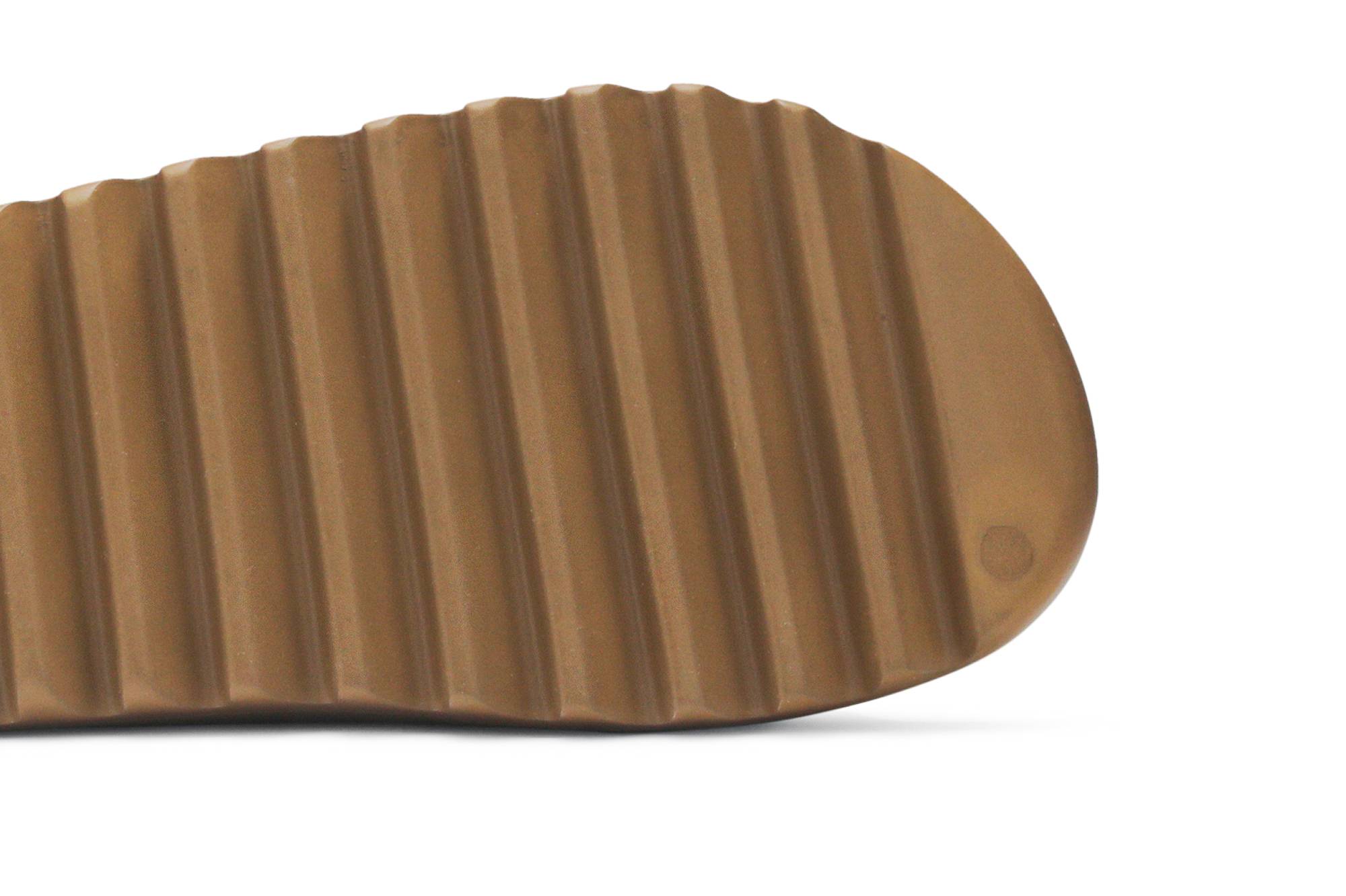 adidas Yeezy Slides ‚Core‘ 2021