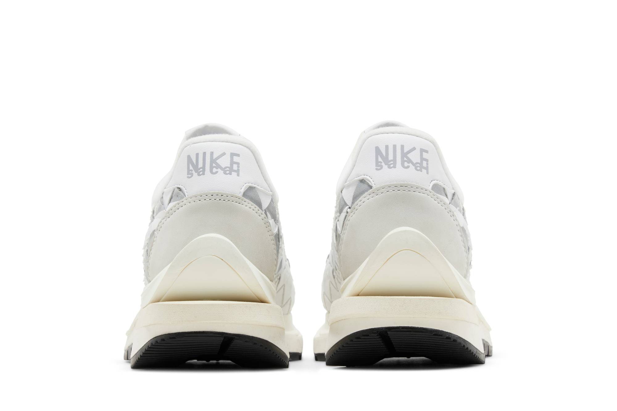 Jean Paul Gaultier x sacai x Nike VaporWaffle Woven ‚White‘