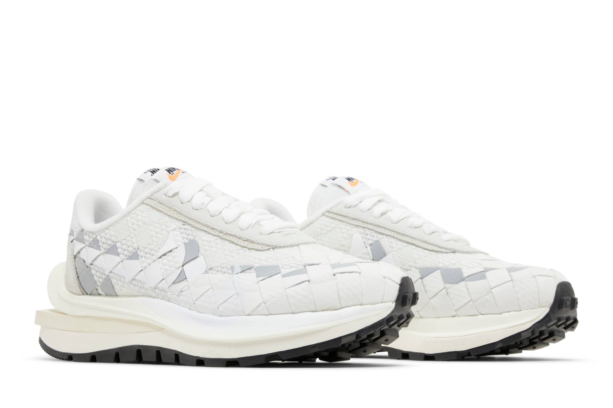 Jean Paul Gaultier x sacai x Nike VaporWaffle Woven ‚White‘