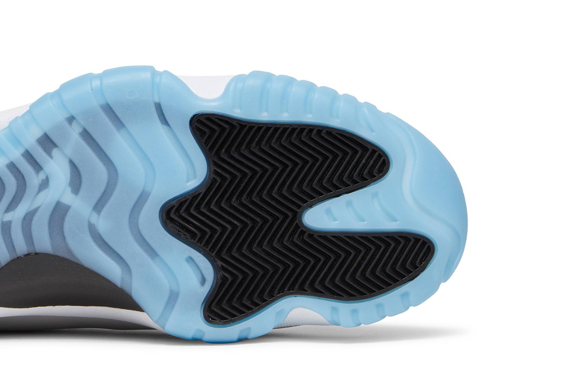 Jordan 11 Adapt ‚Legend Blue‘