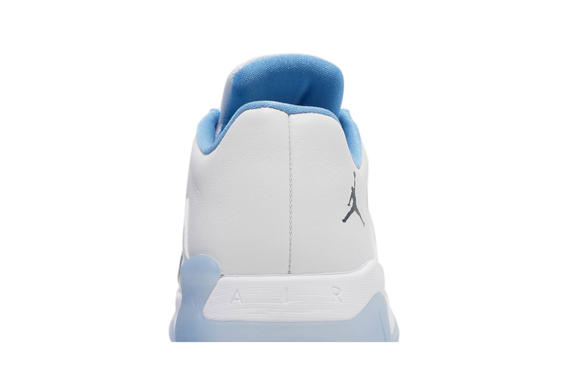 Jordan 11 CMFT Low ‚White Army Navy‘