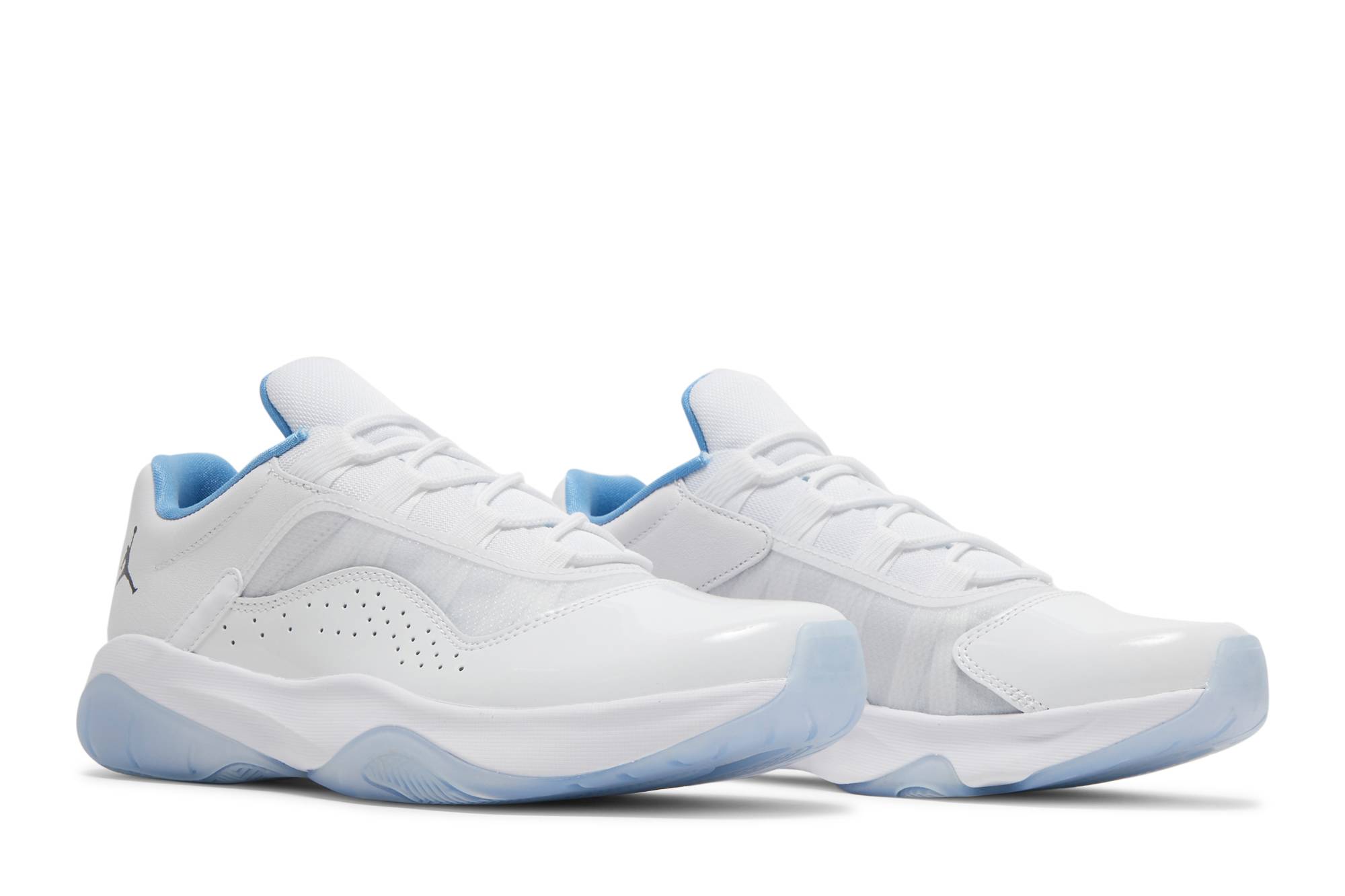 Jordan 11 CMFT Low ‚White Army Navy‘