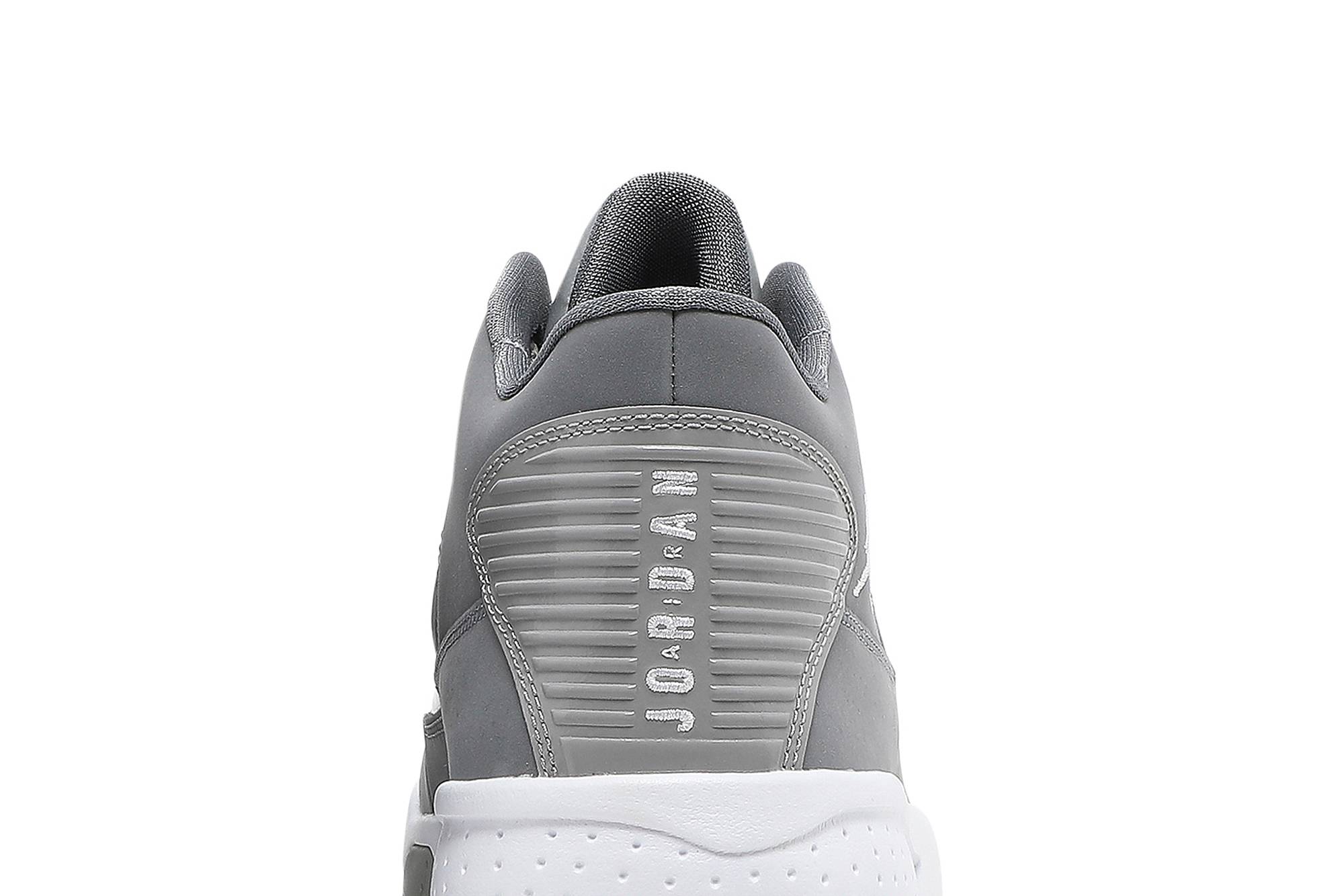 Jordan Max Aura 2 ‚Medium Grey‘