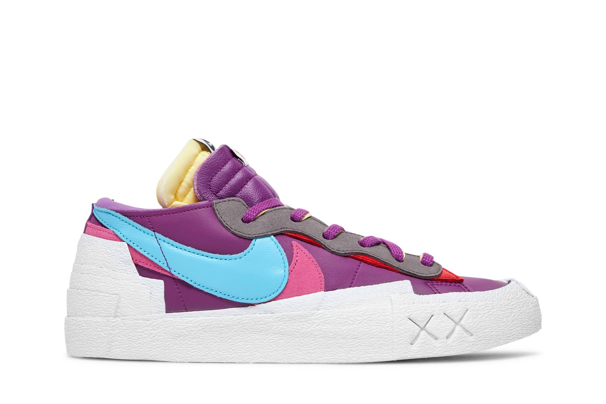 KAWS x sacai x Nike Blazer Low ‚Purple Dusk‘