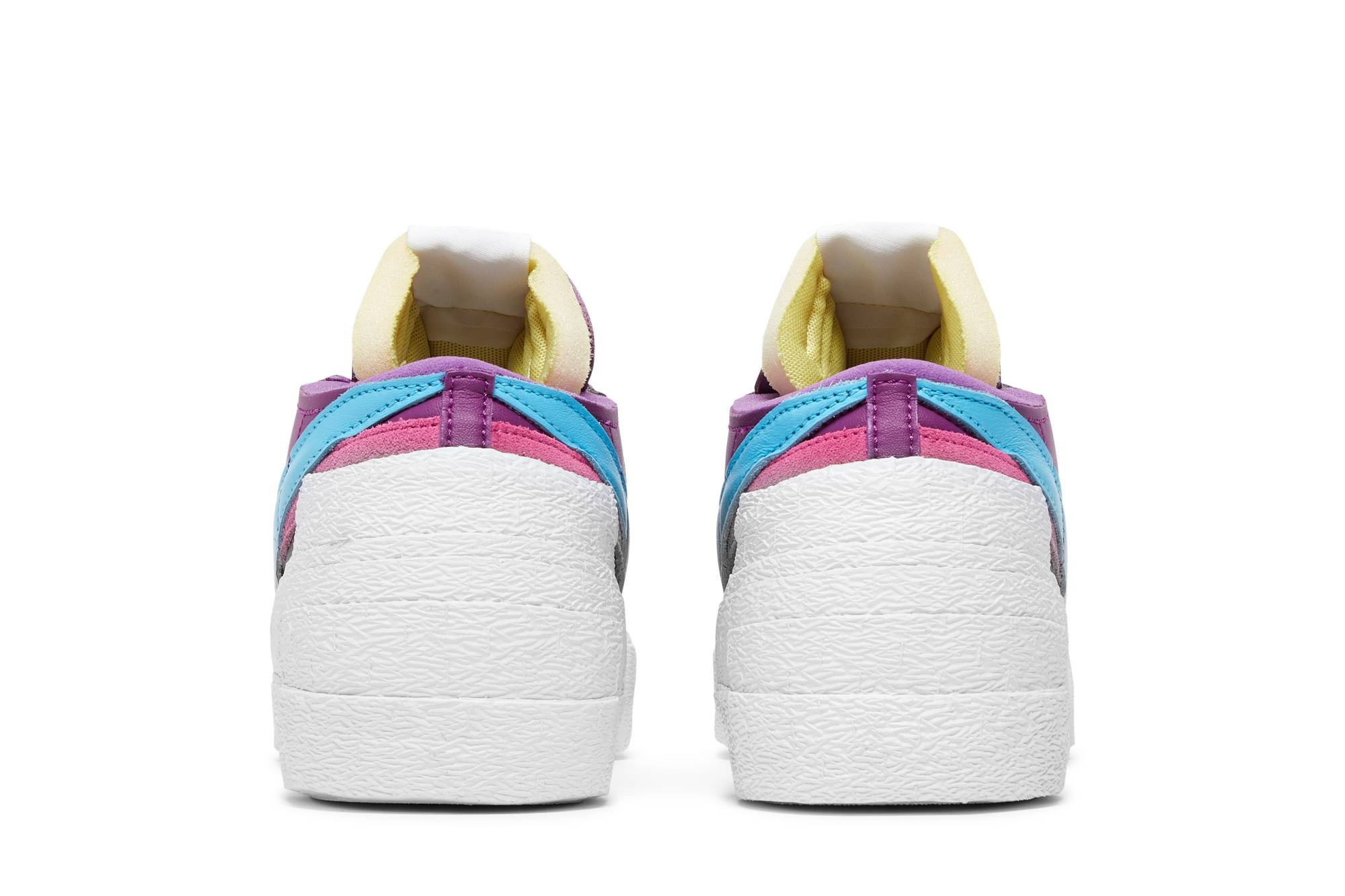 KAWS x sacai x Nike Blazer Low ‚Purple Dusk‘