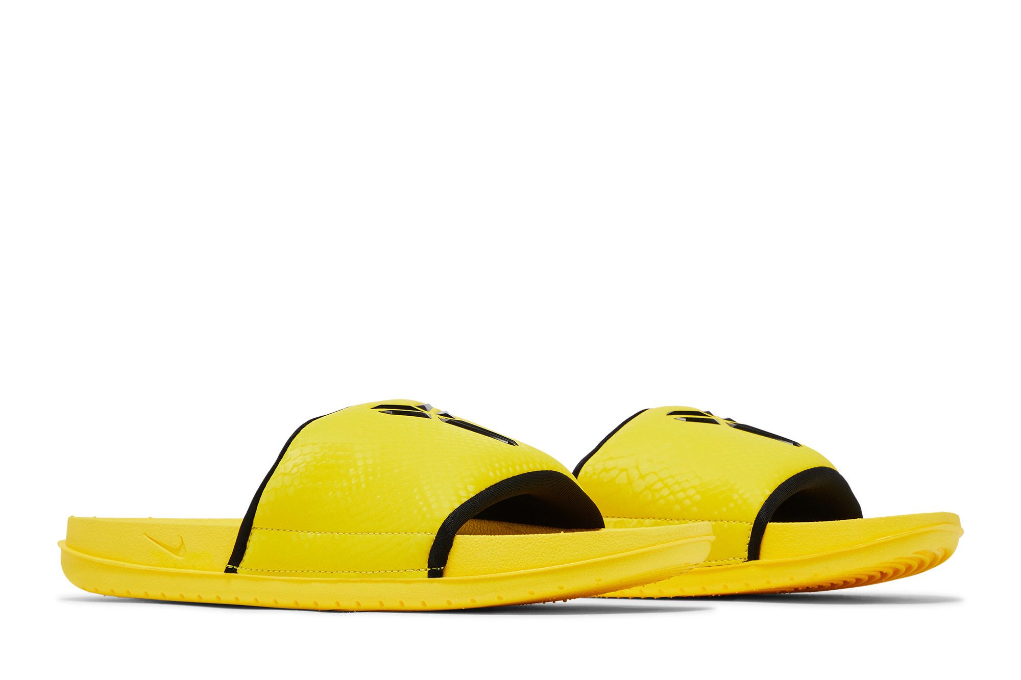 Kobe Bryant x Nike Offcourt Slide ‚Lightning‘
