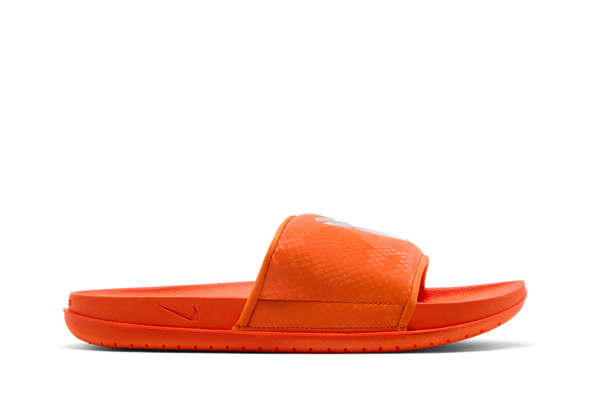 Kobe Bryant x Nike Offcourt Slide ‚Safety Orange‘