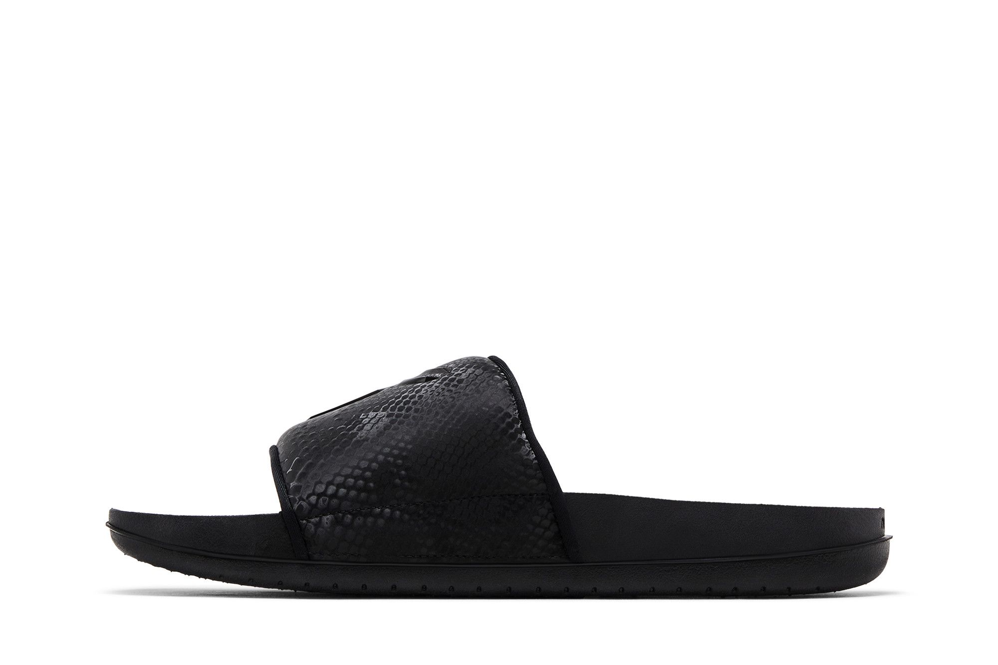 Kobe Bryant x Nike Offcourt Slide ‚Triple Black‘