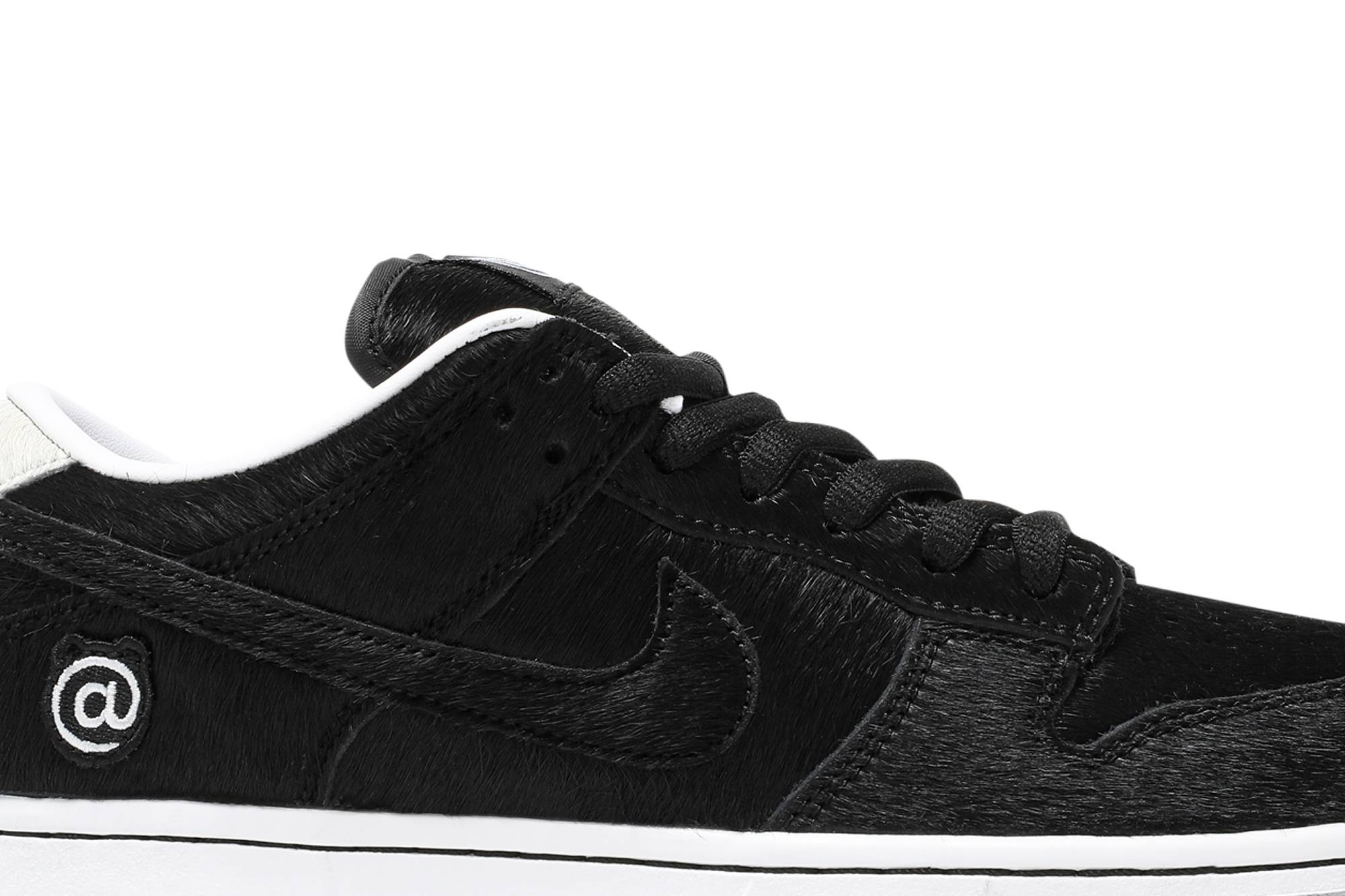Medicom Toy x Nike SB Dunk Low ‚BE@RBRICK‘