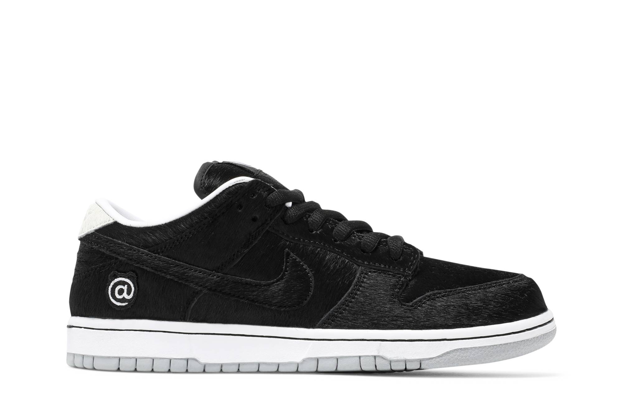Medicom Toy x Nike SB Dunk Low ‚BE@RBRICK‘