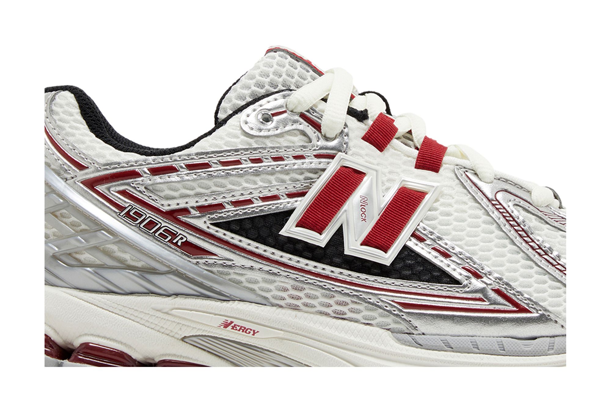 New Balance 1906R ‚Silver Classic Crimson‘