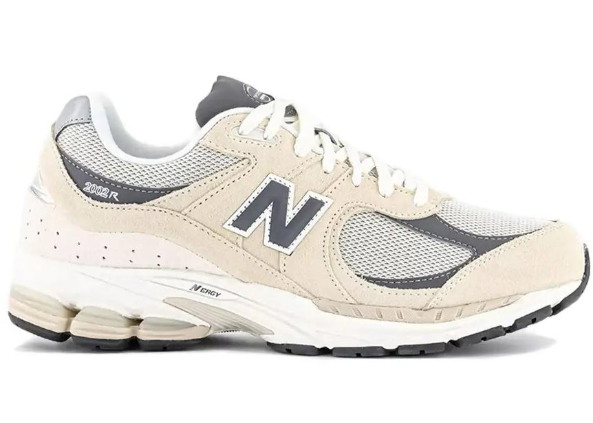 New Balance 2002R ‚Sandstone Magnet‘