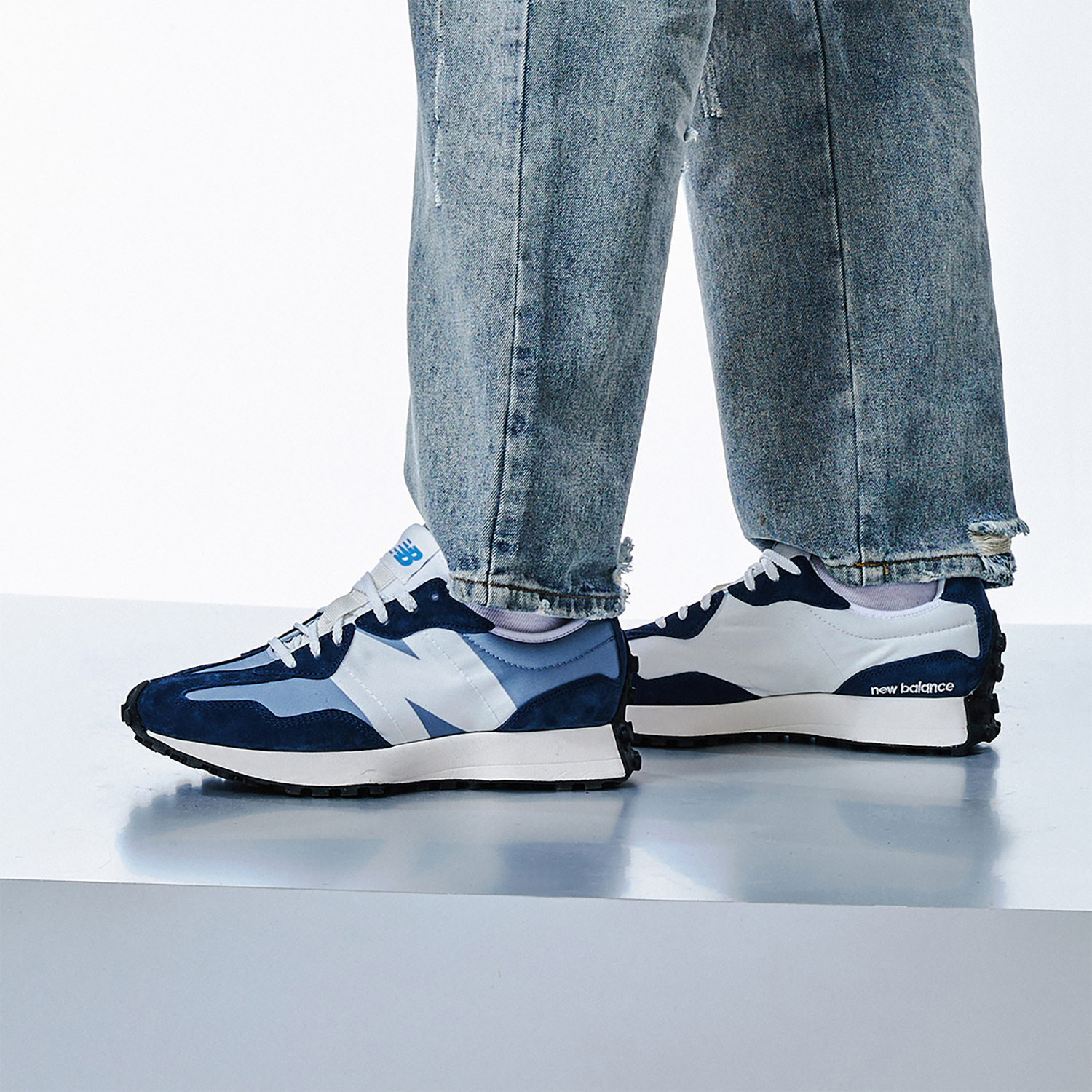 New Balance 327 ‚Blue White‘