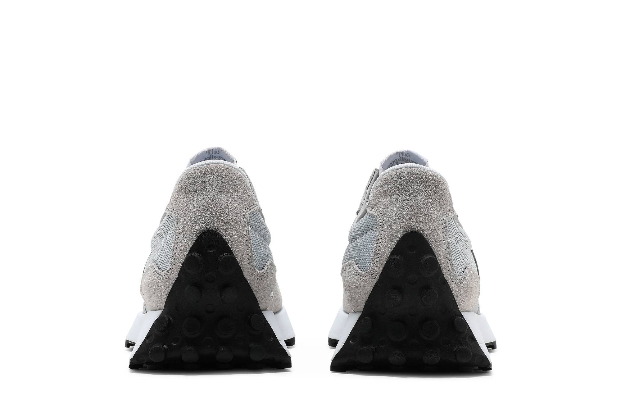 New Balance 327 ‚Rain Cloud Metallic Silver‘