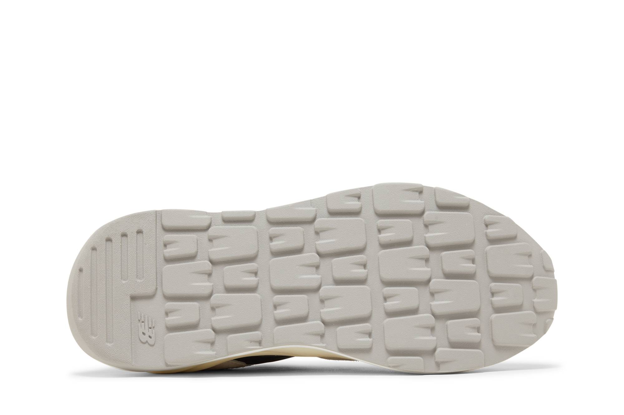 New Balance 57/40 ‚Sea Salt White Black‘