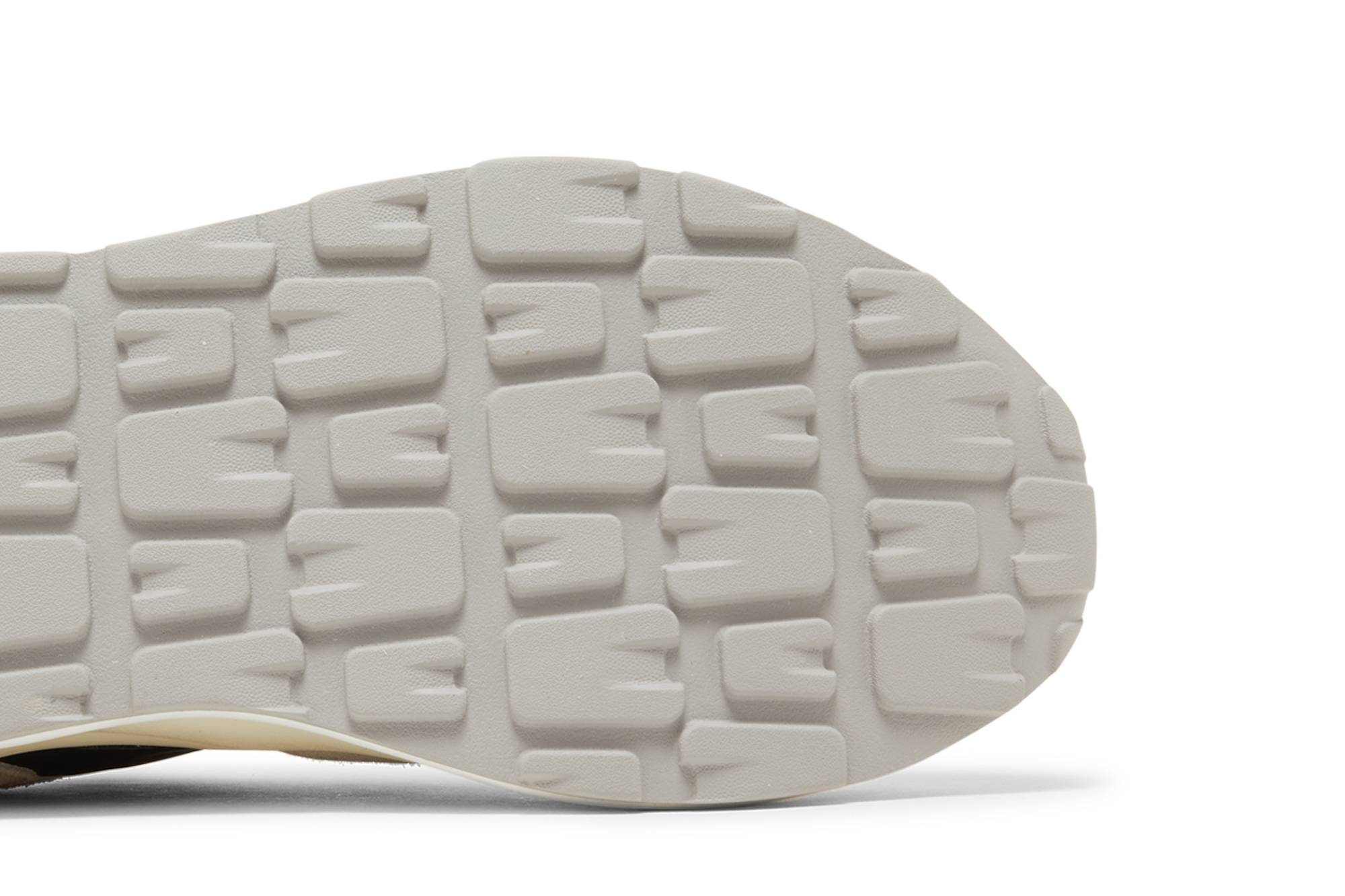 New Balance 57/40 ‚Sea Salt White Black‘