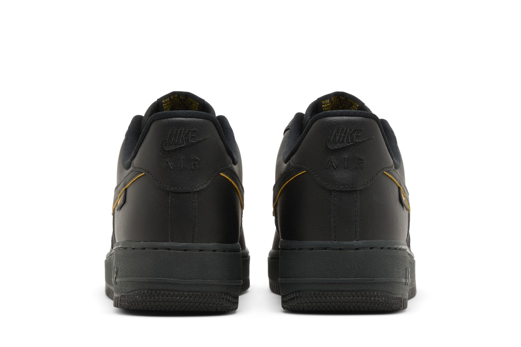 Nike Air Force 1 ’07 ‚Black University Gold‘