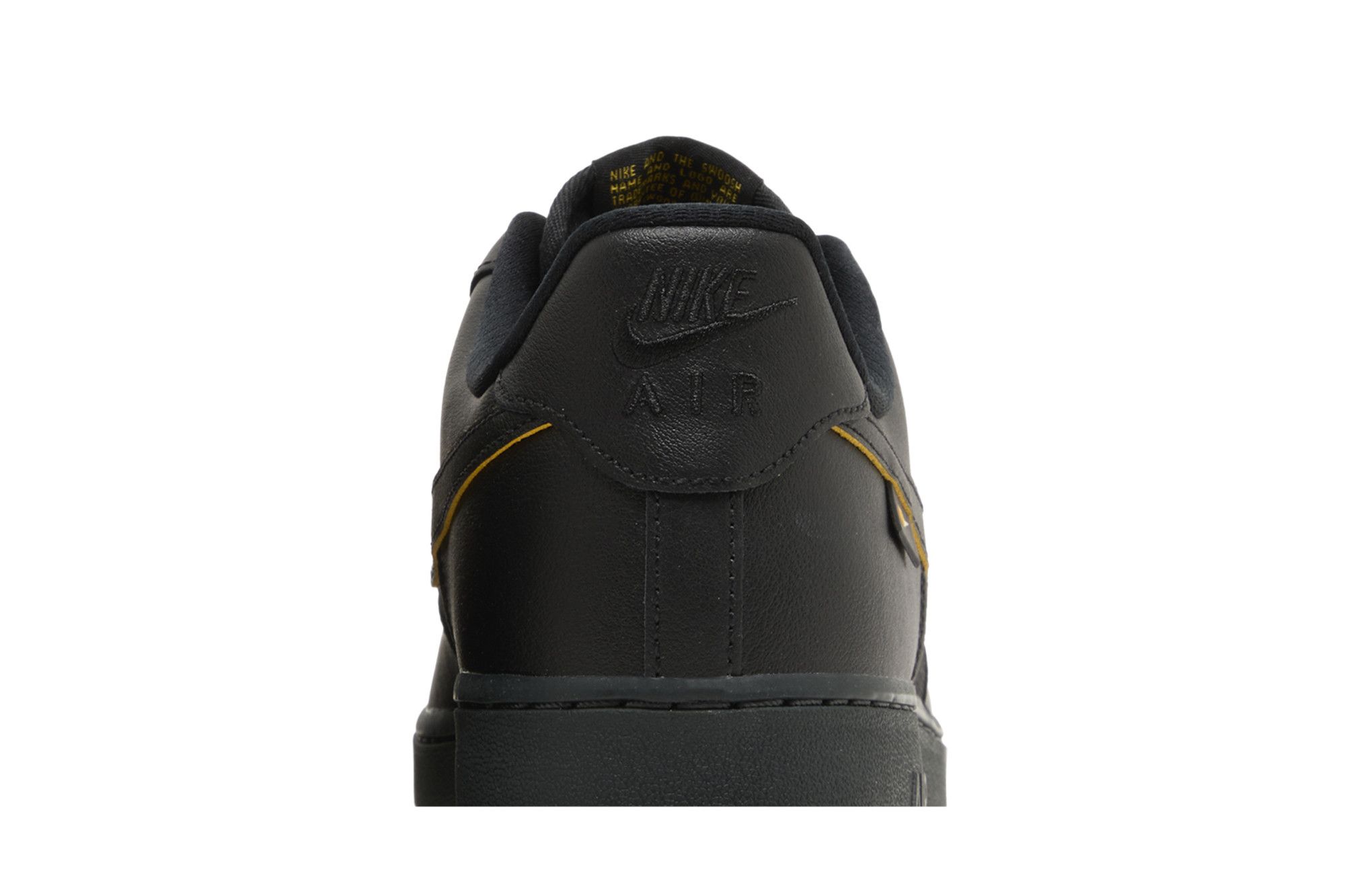Nike Air Force 1 ’07 ‚Black University Gold‘