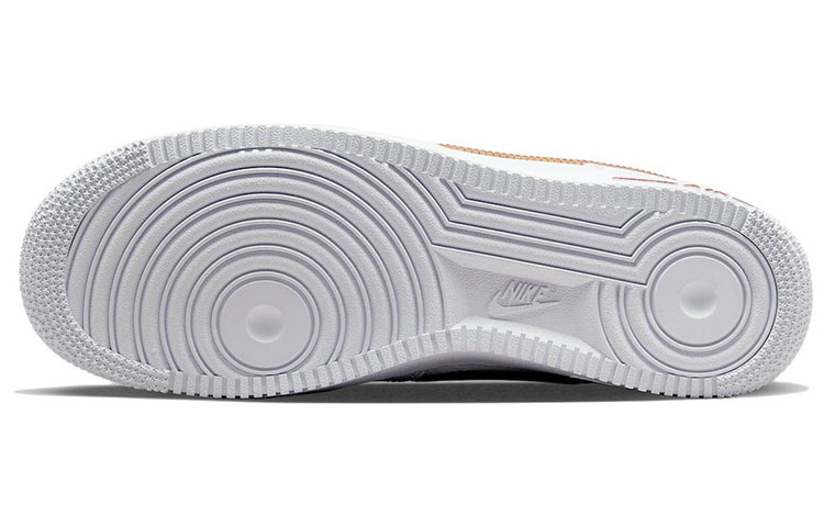 Nike Air Force 1 ’07 ‚Jumbo Swoosh - White University Red‘