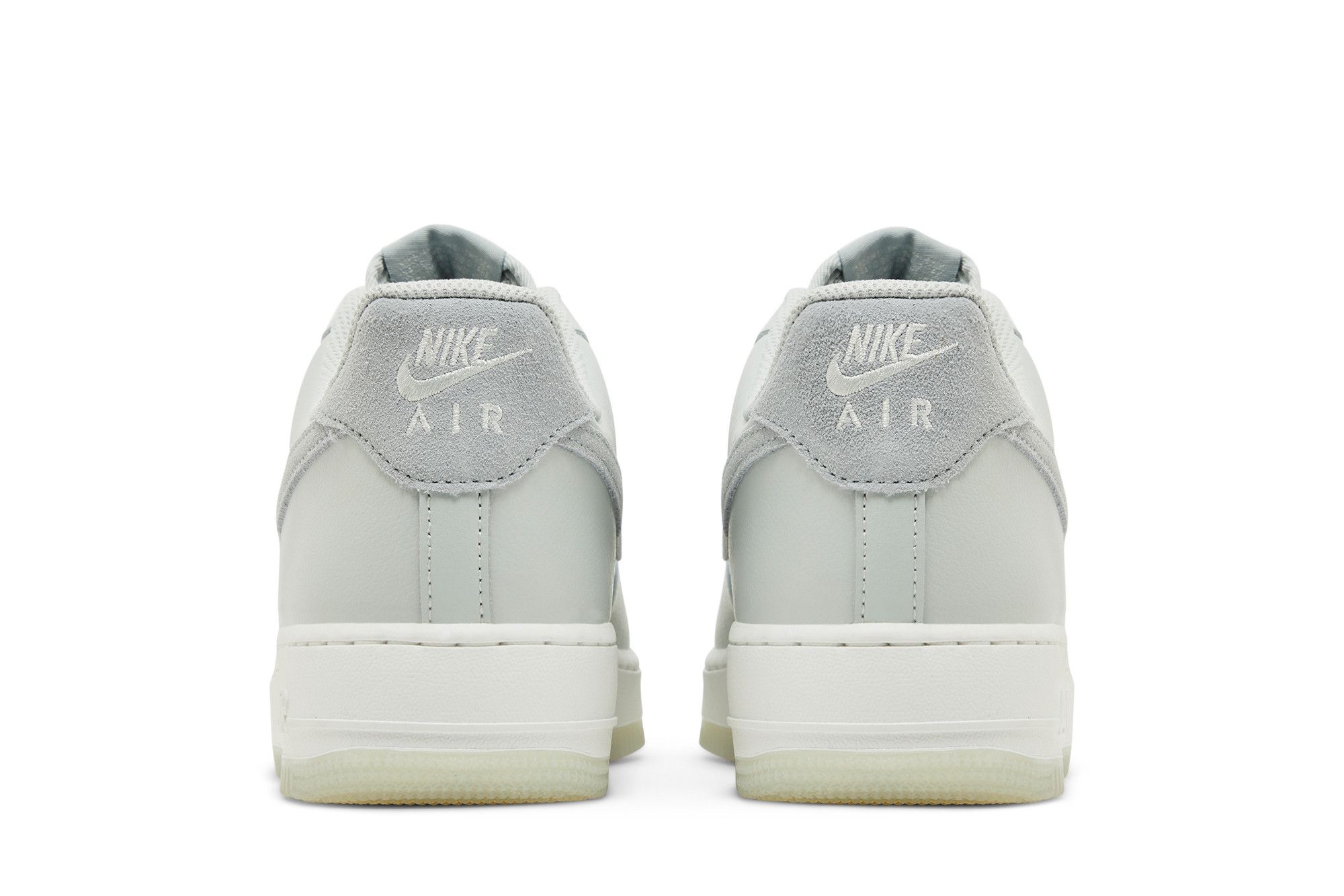 Nike Air Force 1 ’07 LV8 ‚Light Silver Pumice‘
