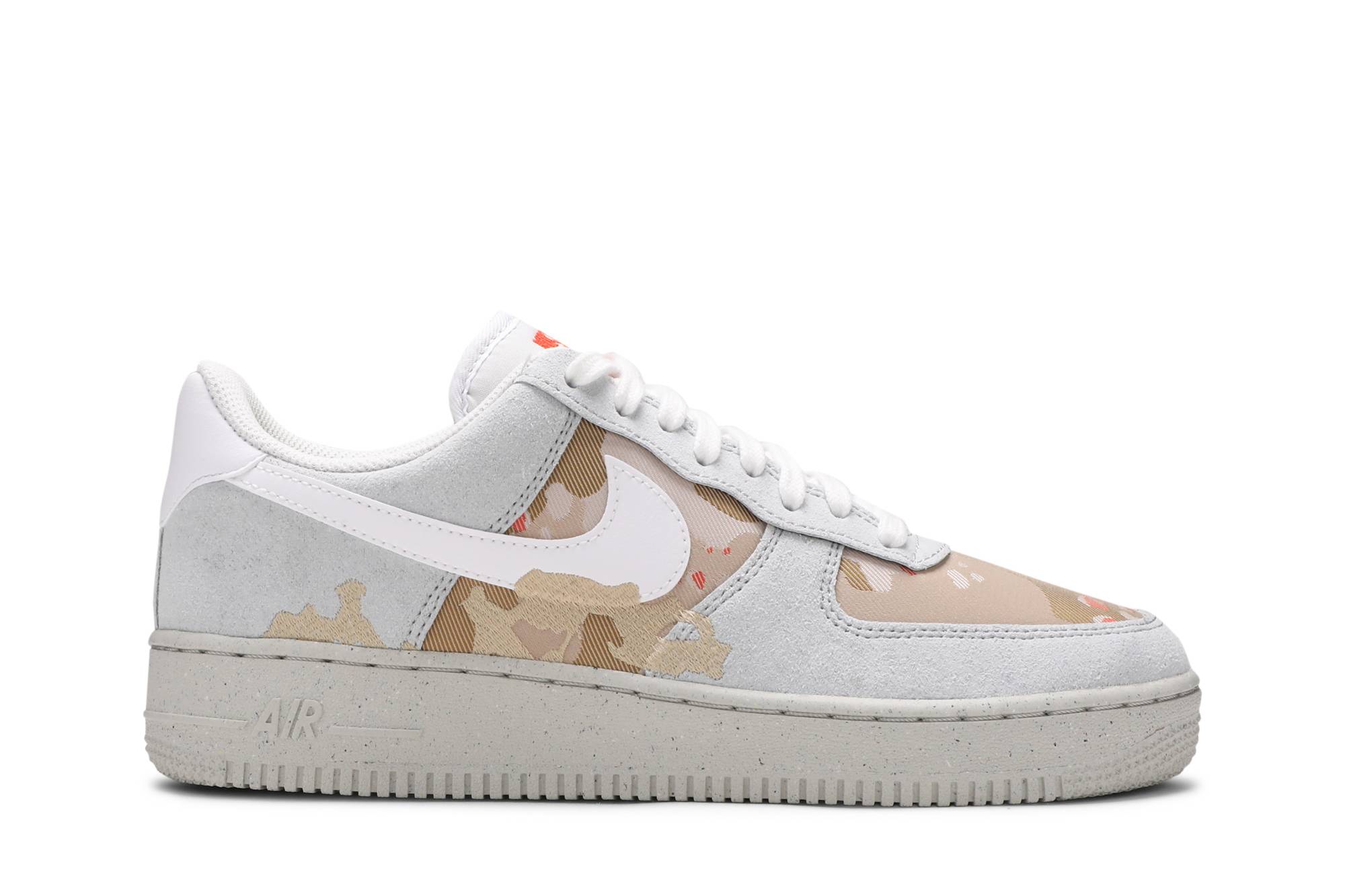 Nike Air Force 1 ’07 LX ‚Embroidered Desert Camo‘