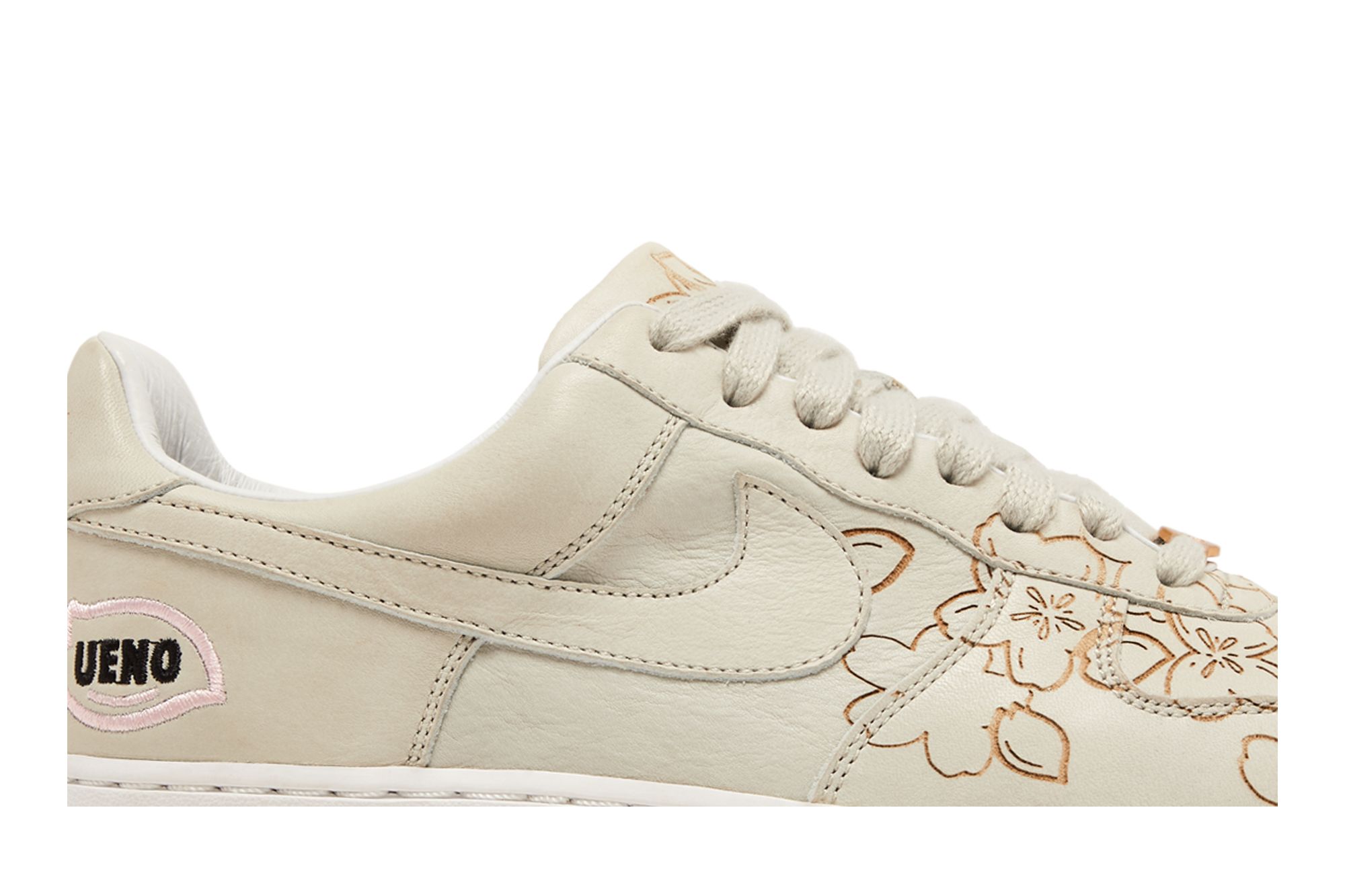 Nike Air Force 1 ‚Ueno Sakura‘