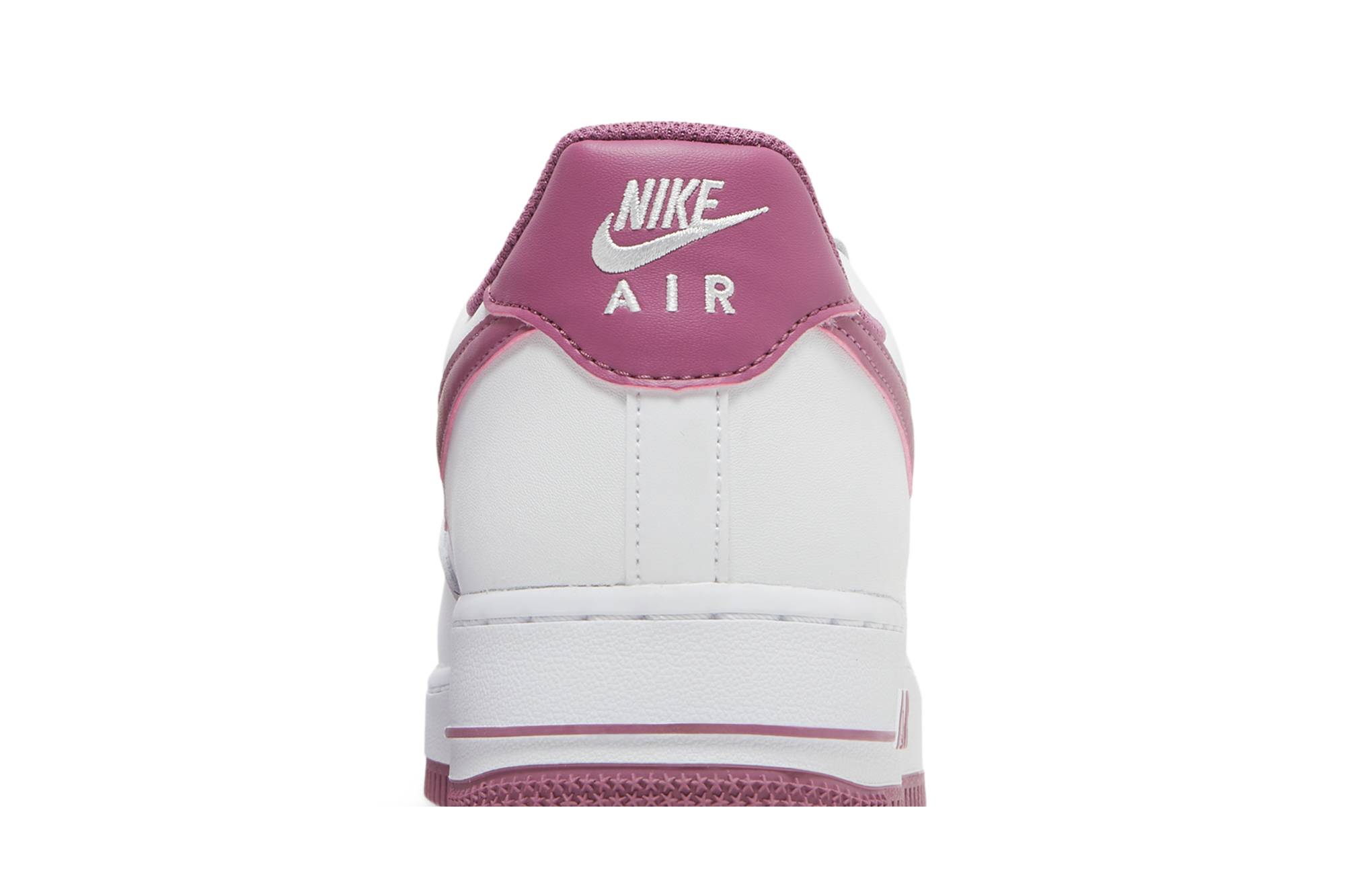 Nike Air Force 1 Low ‚Light Bordeaux‘