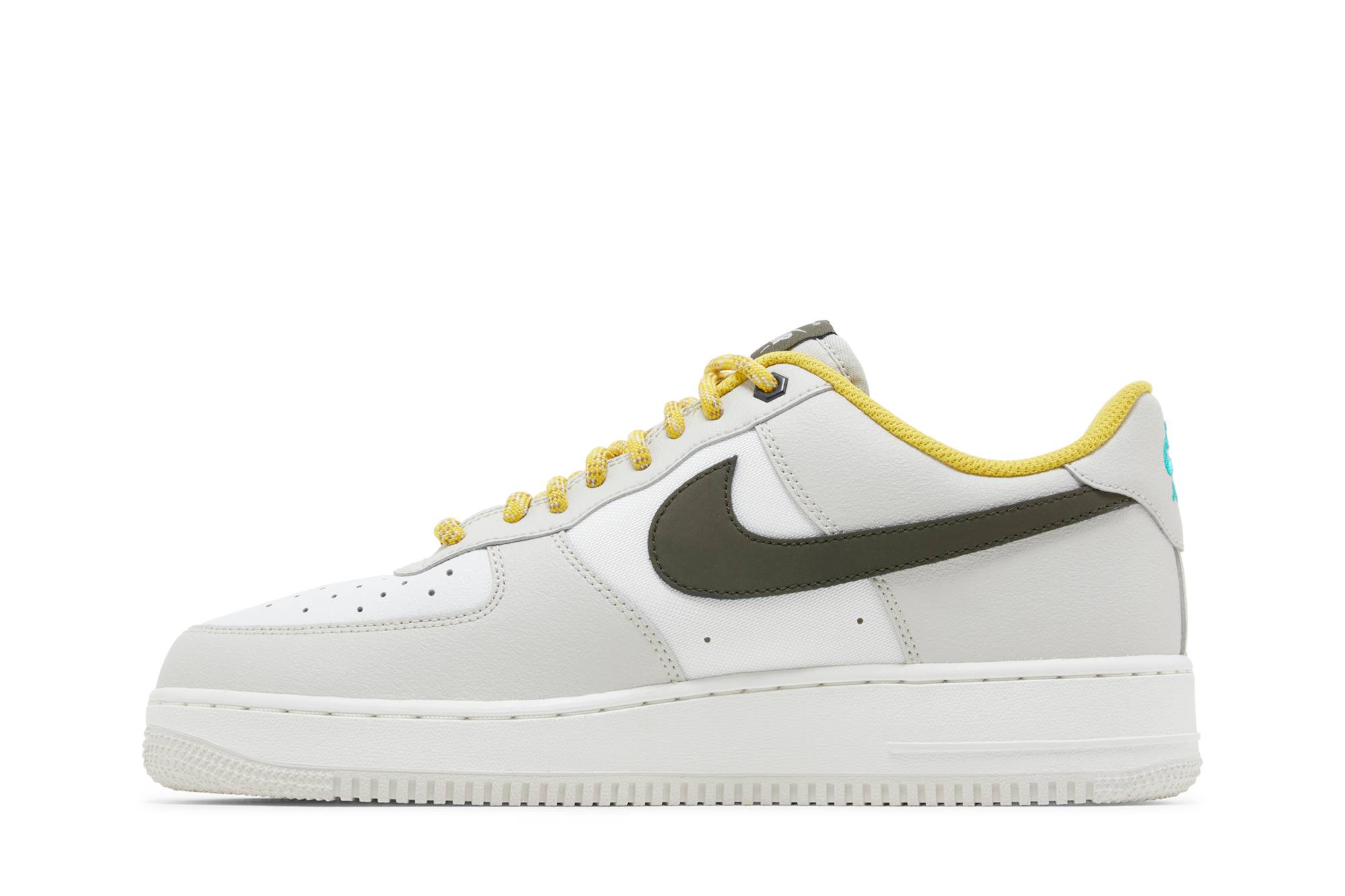 Nike Air Force 1 Low Premium ‚Light Bone Vivid Sulfur‘