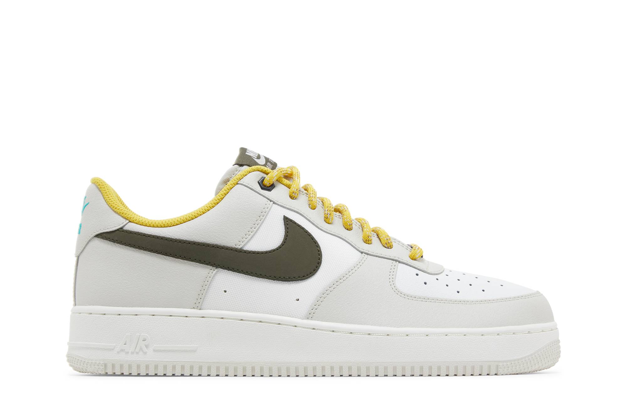 Nike Air Force 1 Low Premium ‚Light Bone Vivid Sulfur‘