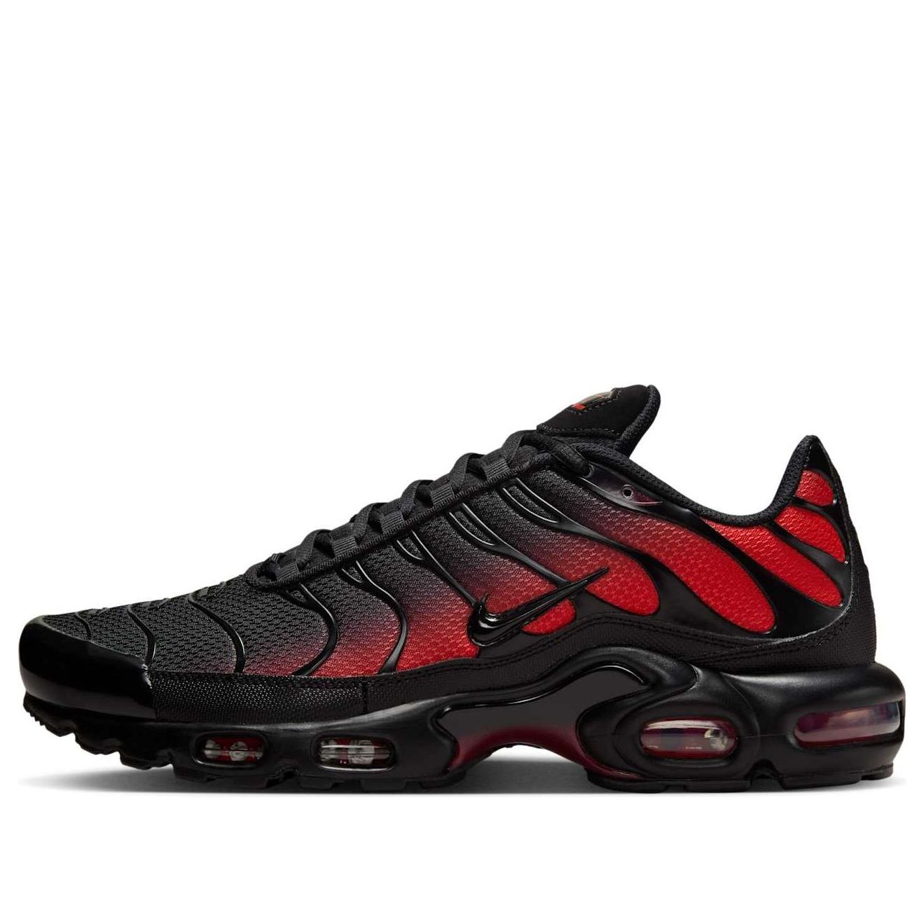 Nike Air Max Plus ‚Black Light Crimson‘