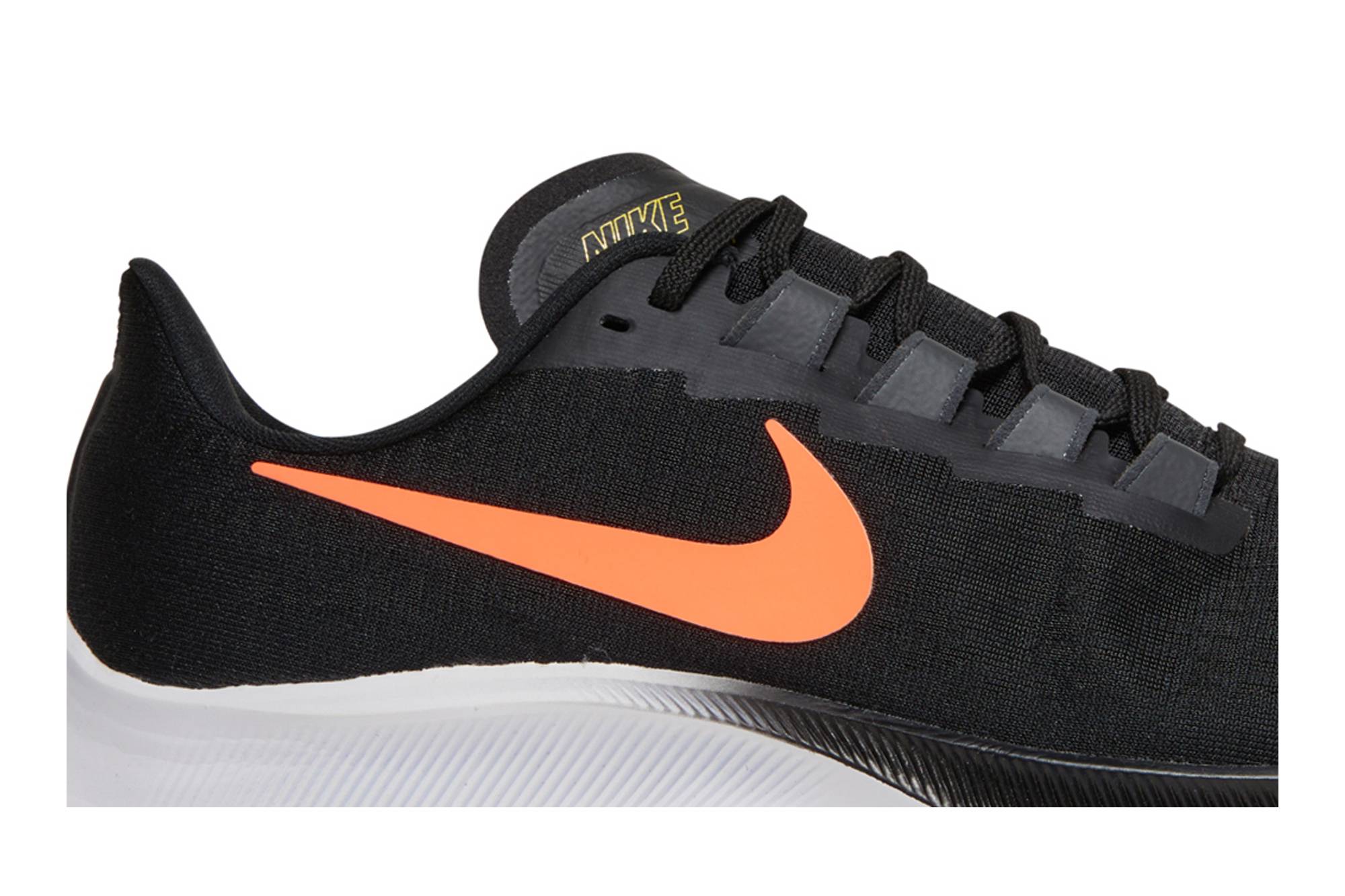 Nike Air Zoom Pegasus 37 ‚Black Bright Mango‘