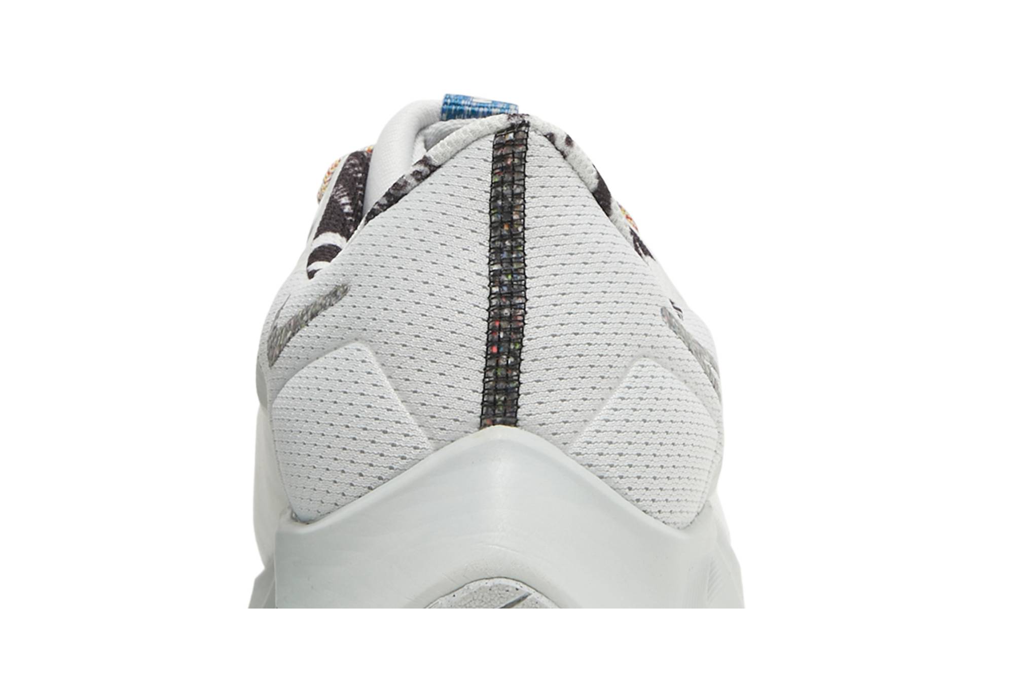 Nike Air Zoom Pegasus 38 ‚White Photon Dust‘