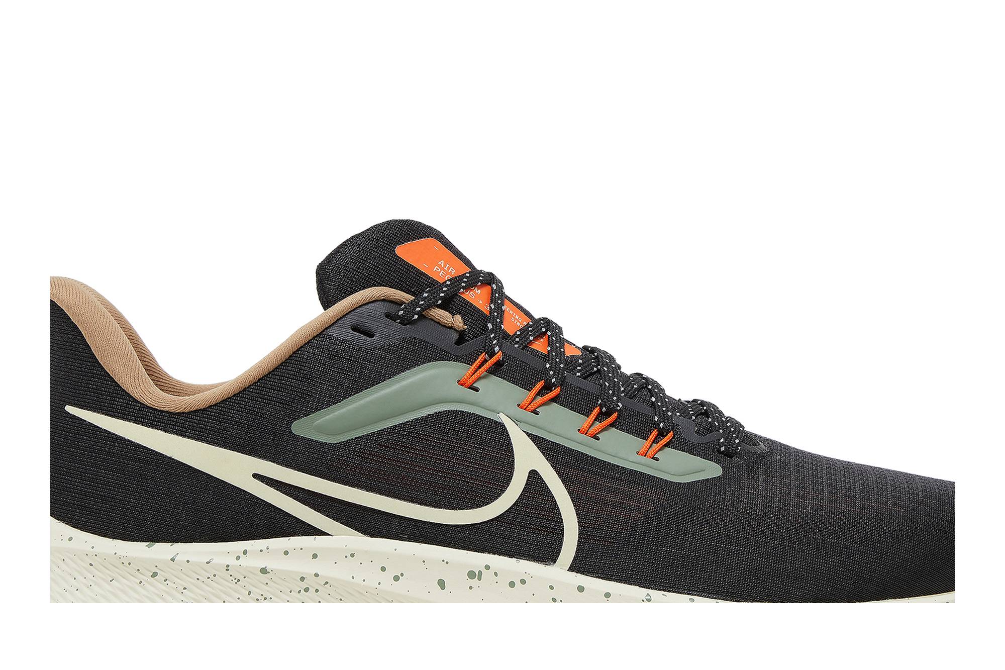 Nike Air Zoom Pegasus 39 ‚Black White Orange‘
