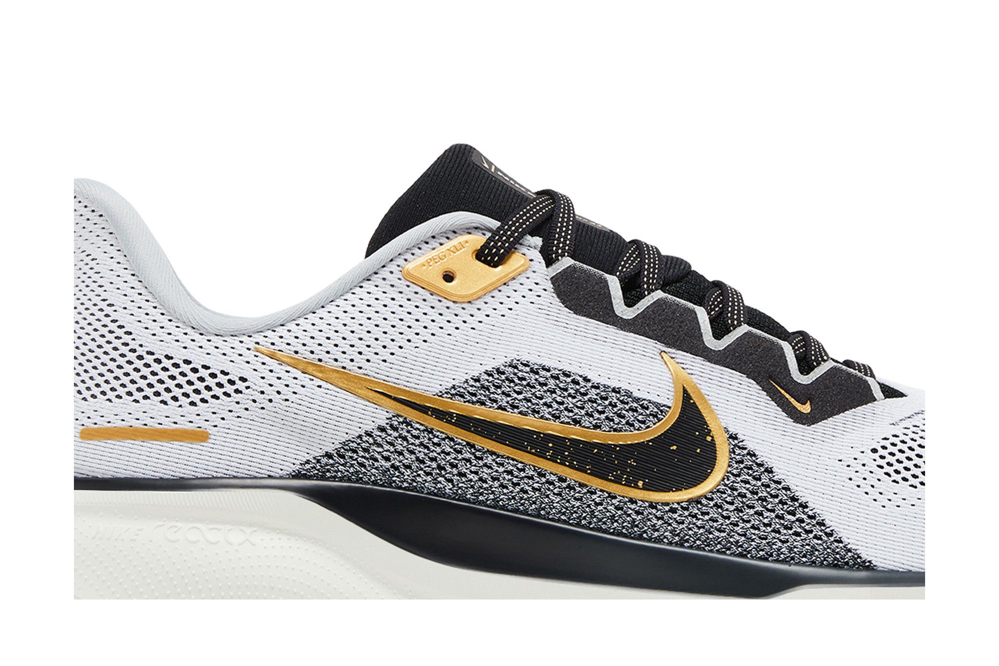 Nike Air Zoom Pegasus 41 ‚Light Smoke Grey Metallic Gold‘