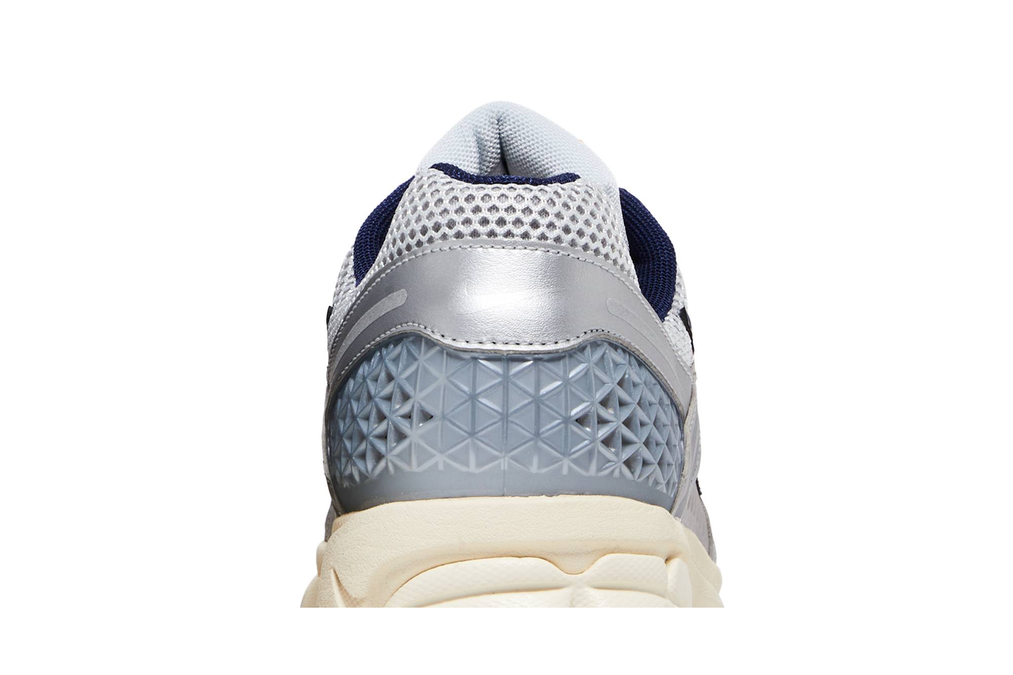 Nike Air Zoom Vomero 5 ‚Platinum Laser Orange‘