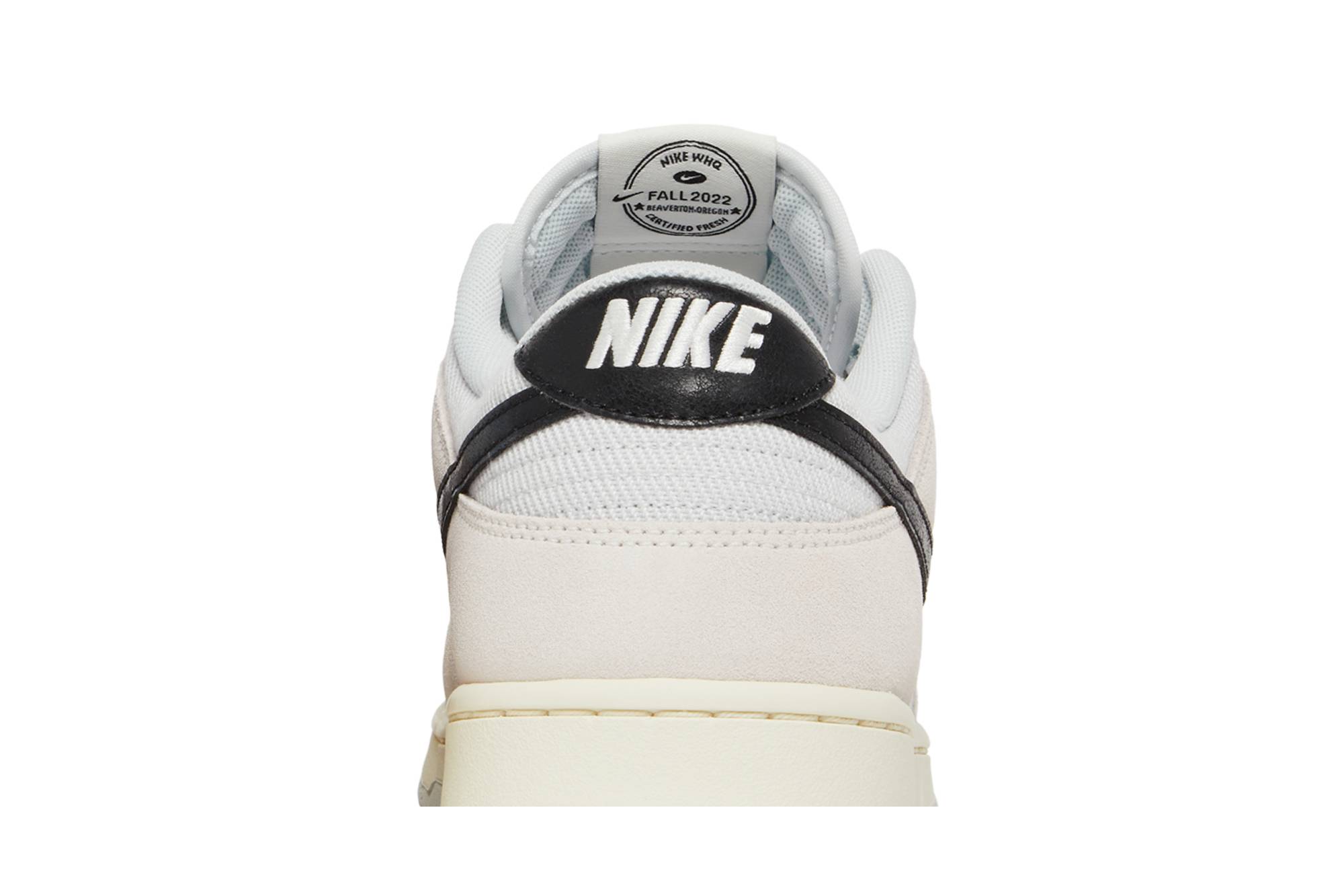 Nike Dunk Low ‚Certified Fresh‘