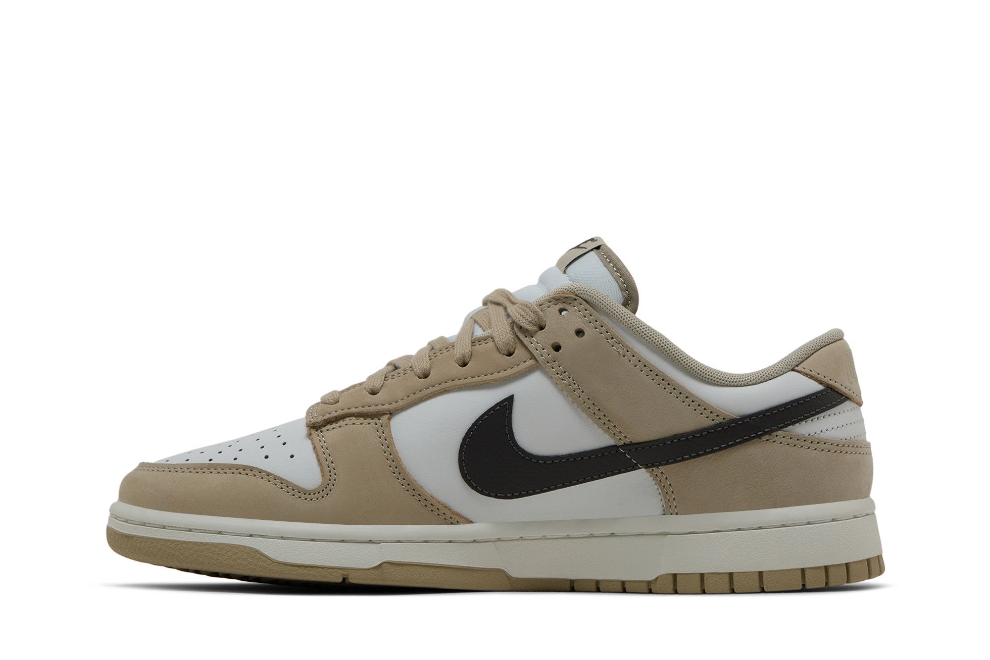 Nike Dunk Low ‚Desert Khaki‘