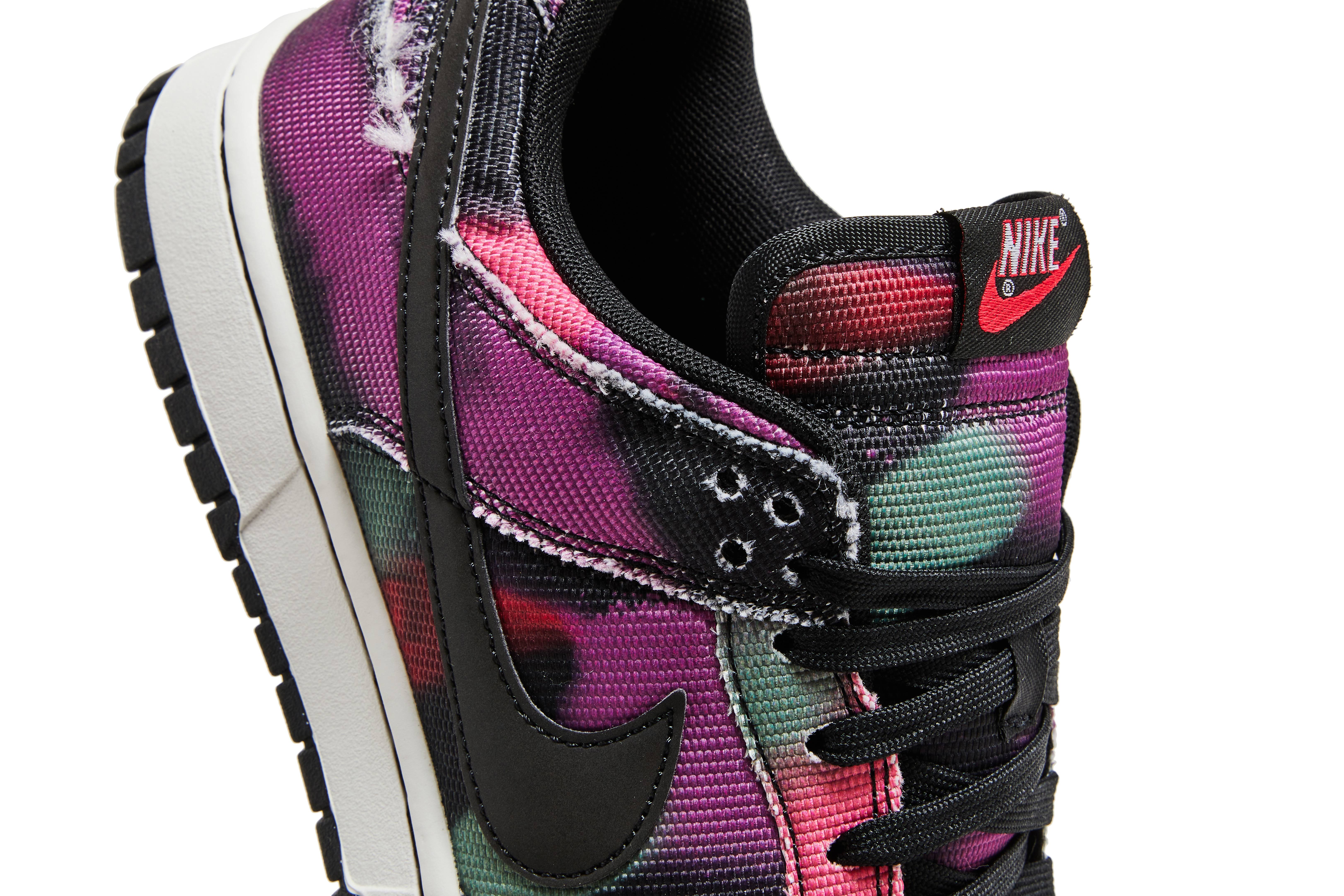 Nike Dunk Low ‚Graffiti‘