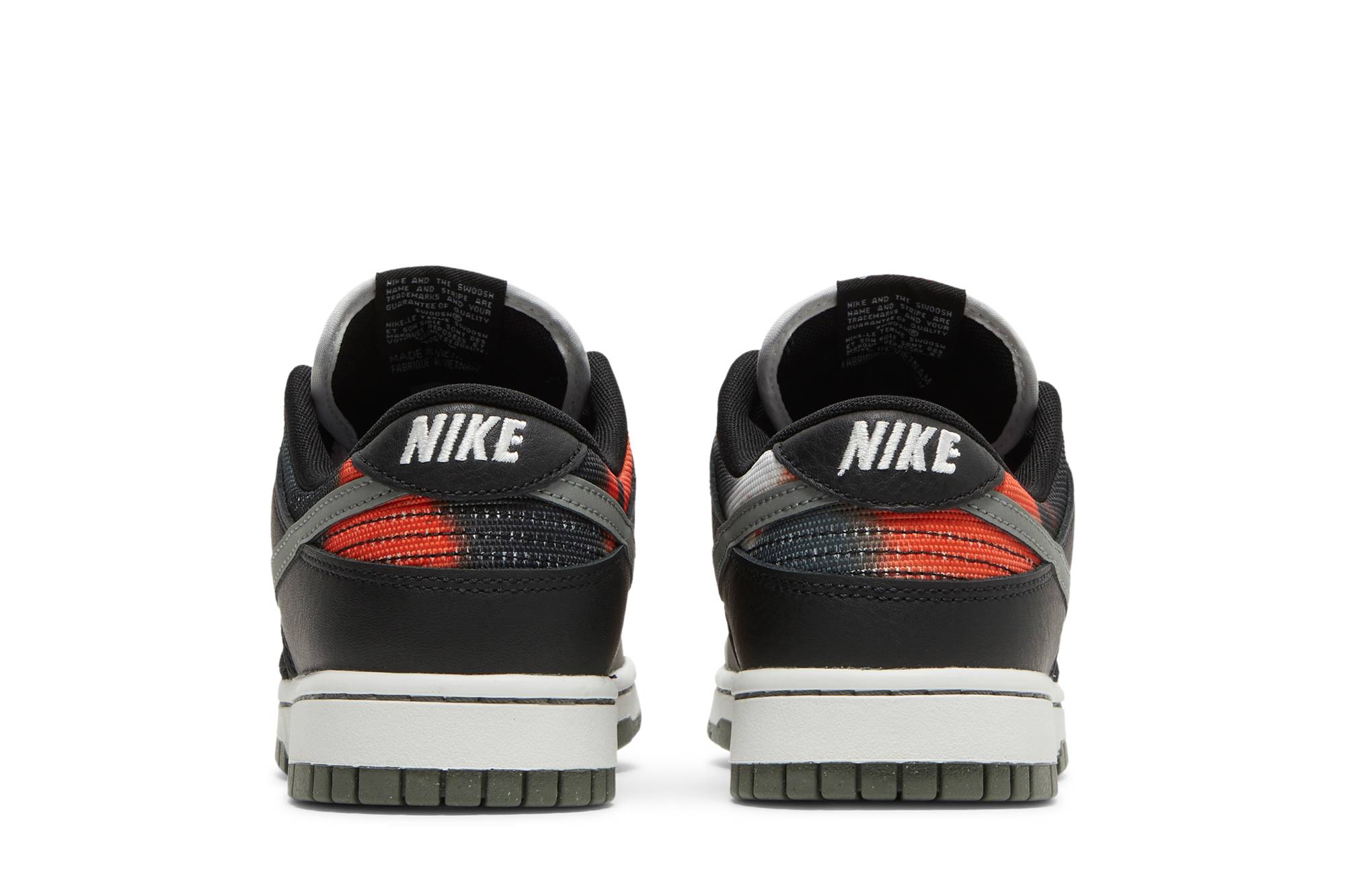 Nike Dunk Low ‚Graffiti - Red‘