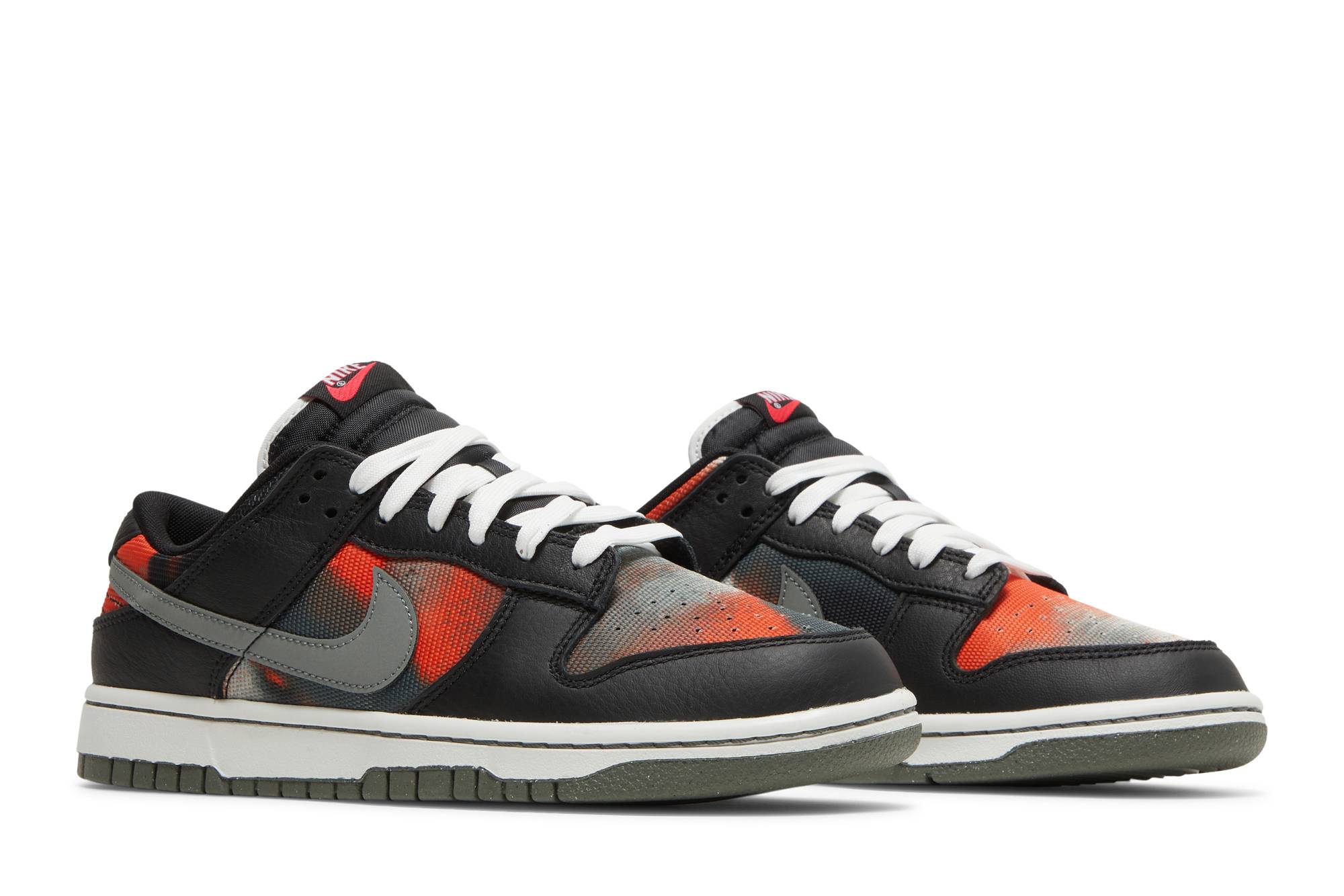 Nike Dunk Low ‚Graffiti - Red‘