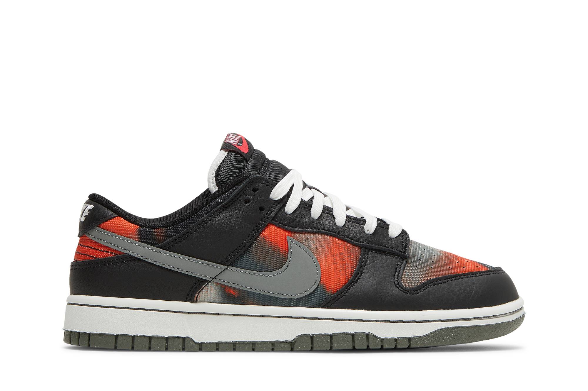 Nike Dunk Low ‚Graffiti - Red‘