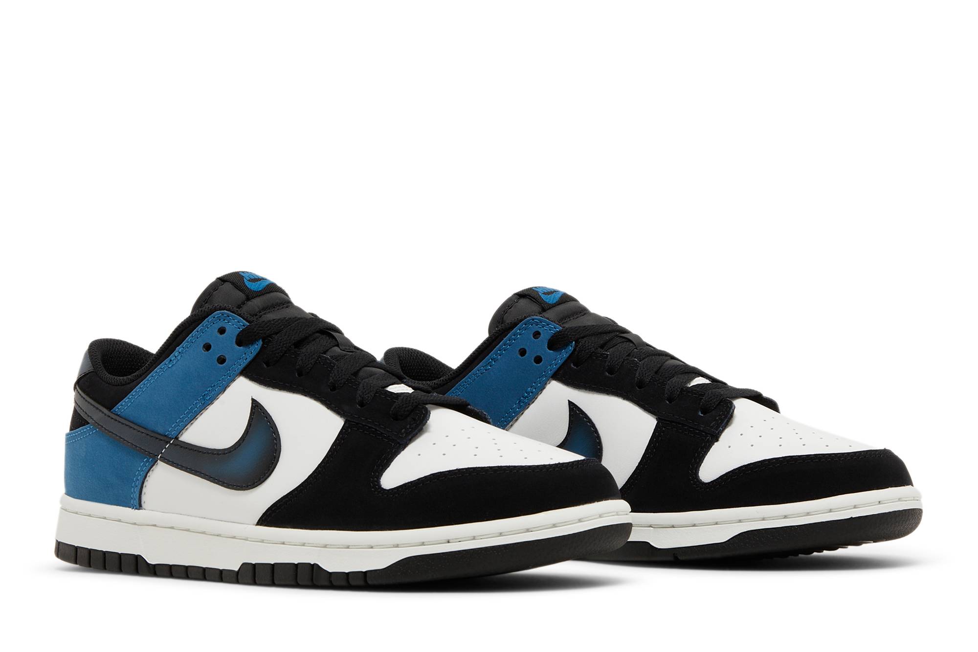 Nike Dunk Low ‚Industrial Blue‘